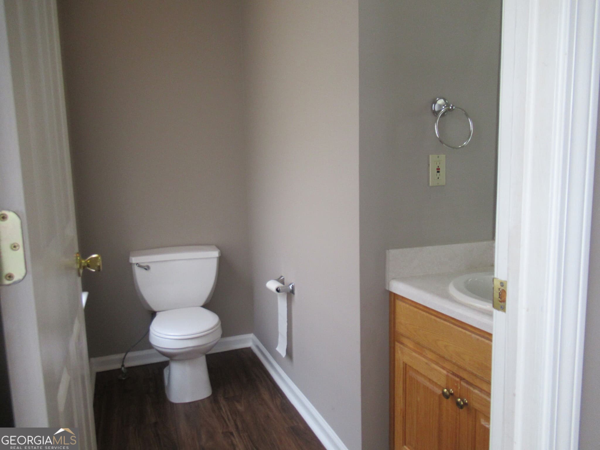 2 bedroom, 2.5 bathroom, 1,224 sq ft townhouse for rent at 110 Mechanic Street APT G, Dahlonega, GA 30533 for $1,500 a month — photo 4