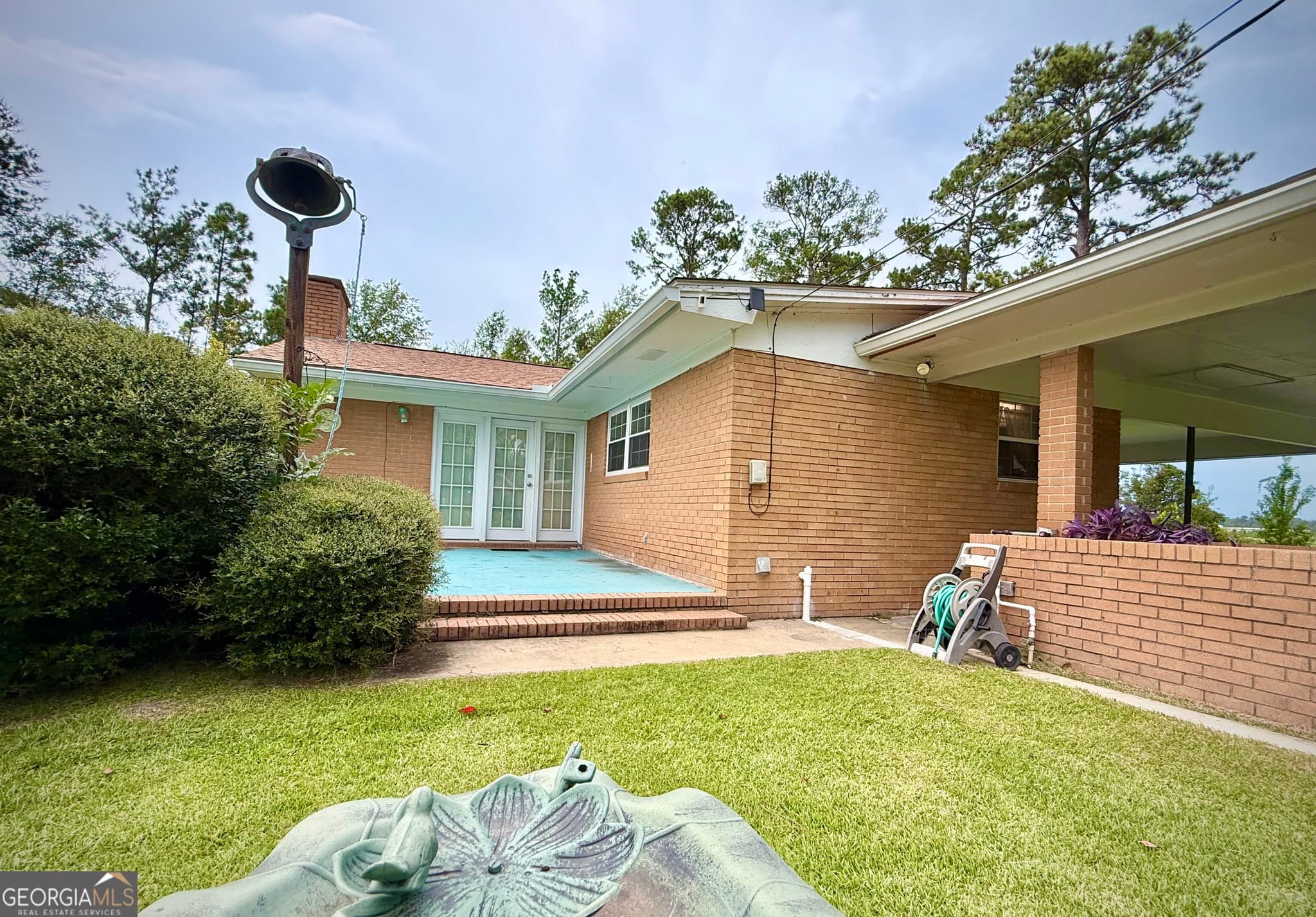 3 bedroom, 1.5 bathroom, 1,832 sq ft single family residence under contract at 263 Broxton Highway, Hazlehurst, GA 31539 — photo 10