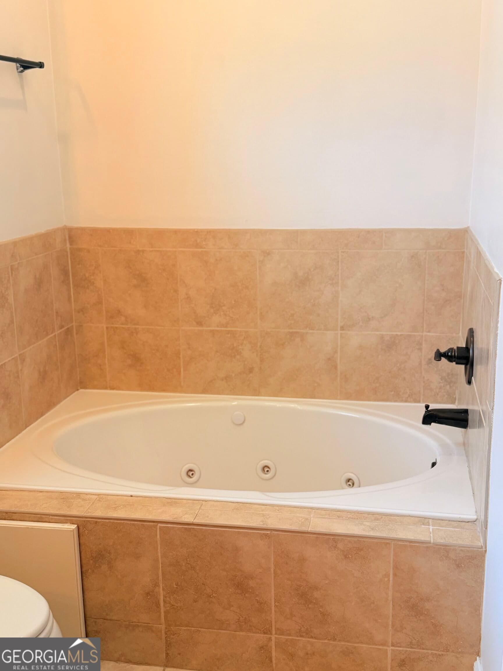 4 bedroom, 2 bathroom, 2,005 sq ft single family residence for rent at 1038 Sand Dollar Way, Brunswick, GA 31523 for $2,750 a month — photo 10