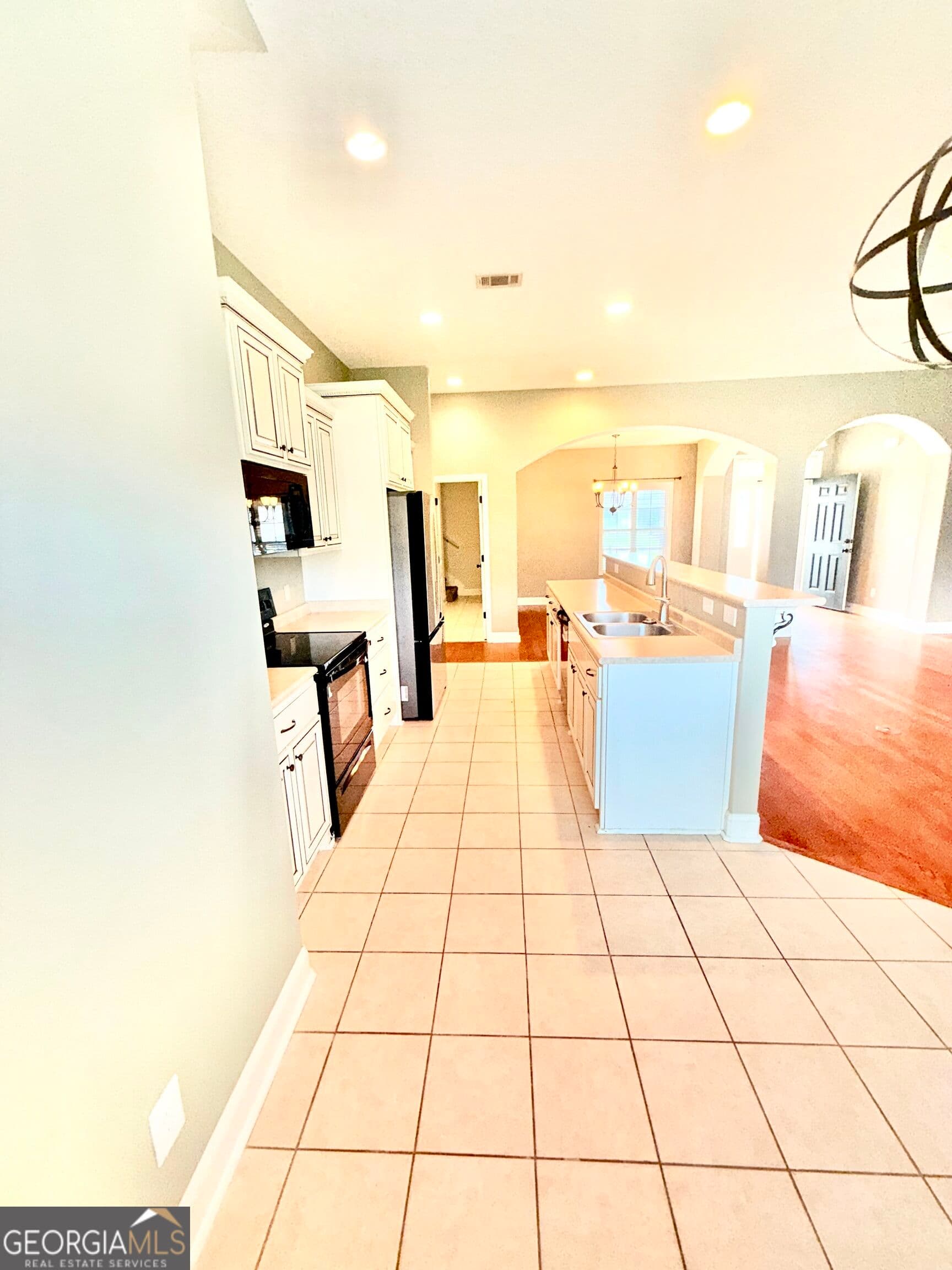 4 bedroom, 2 bathroom, 2,005 sq ft single family residence for rent at 1038 Sand Dollar Way, Brunswick, GA 31523 for $2,750 a month — photo 4