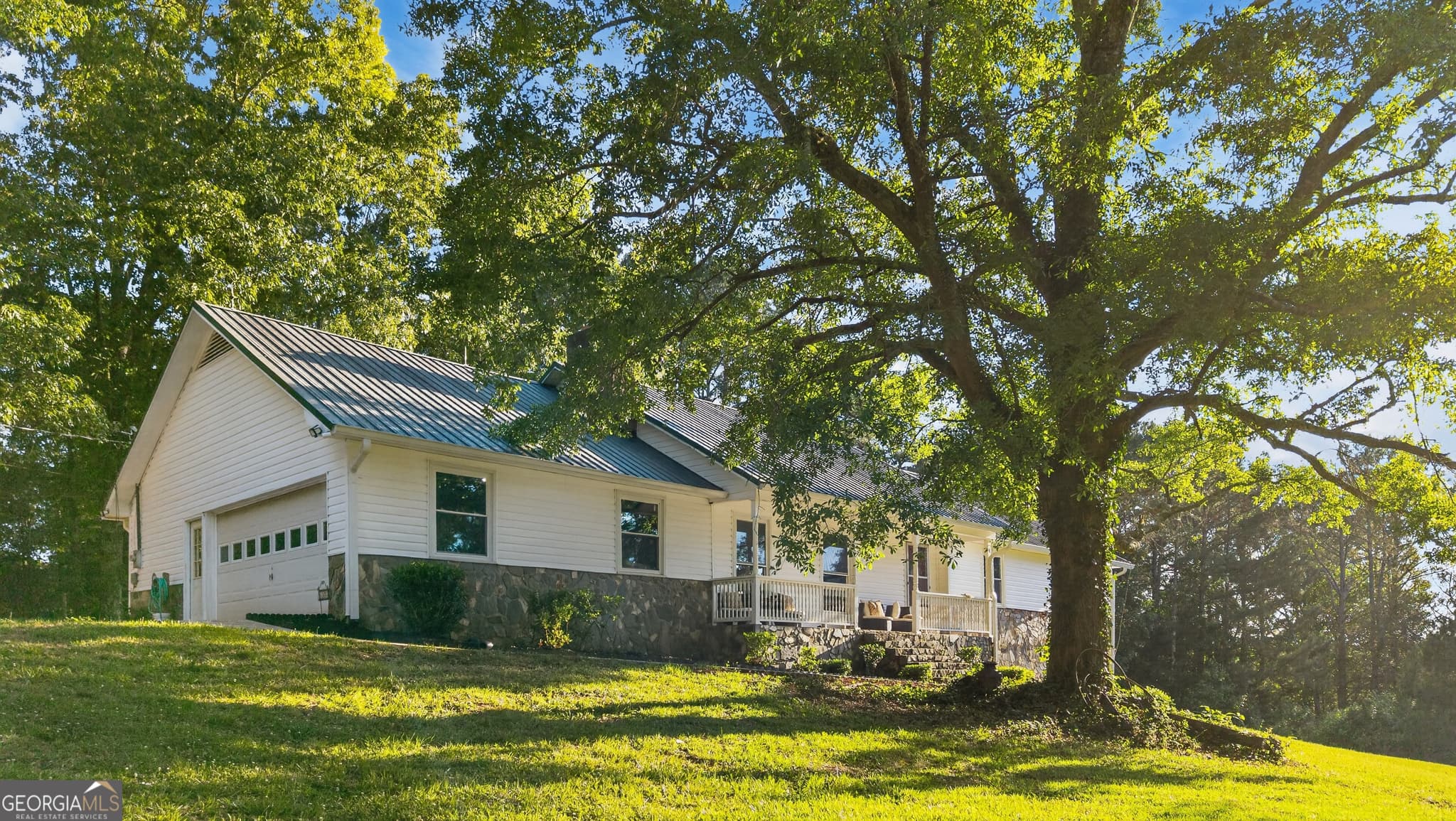 4 bedroom, 3 bathroom, 3,645 sq ft single family residence for sale at 662 Highway 18, Barnesville, GA 30204 — photo 4