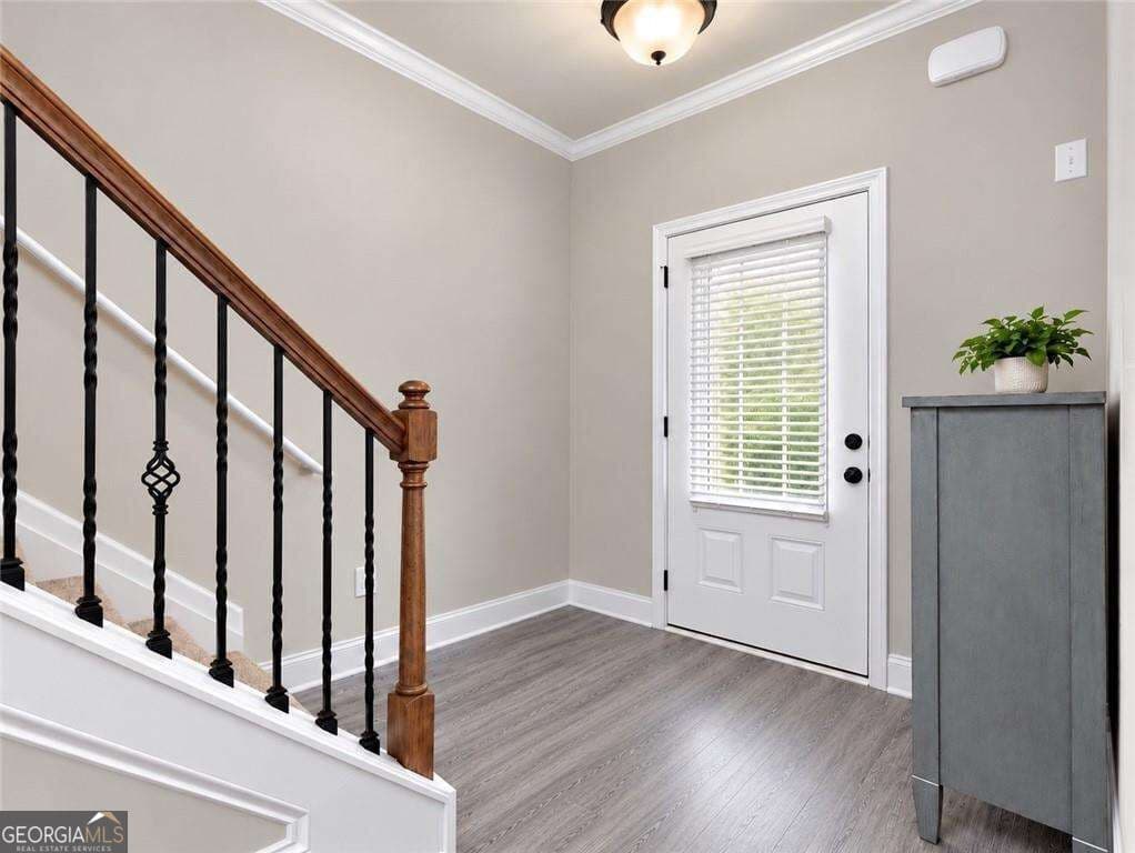 5 bedroom, 3 bathroom, 2,716 sq ft single family residence for sale at 2009 River Falls Drive, Griffin, GA 30223 — photo 3