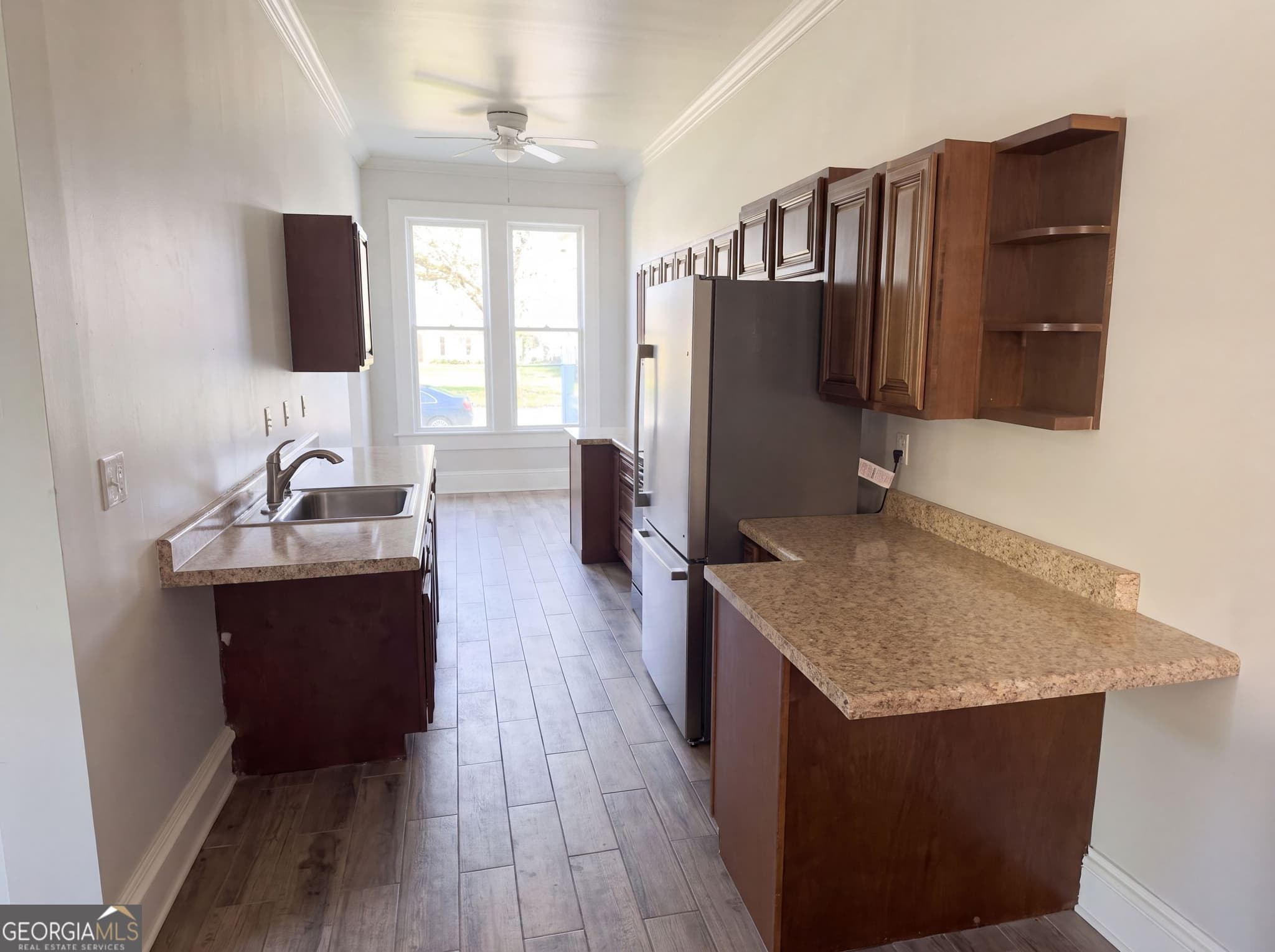 3 bedroom, 2 bathroom, 1,972 sq ft single family residence for sale at 809 Mary Street, Waycross, GA 31503 — photo 6