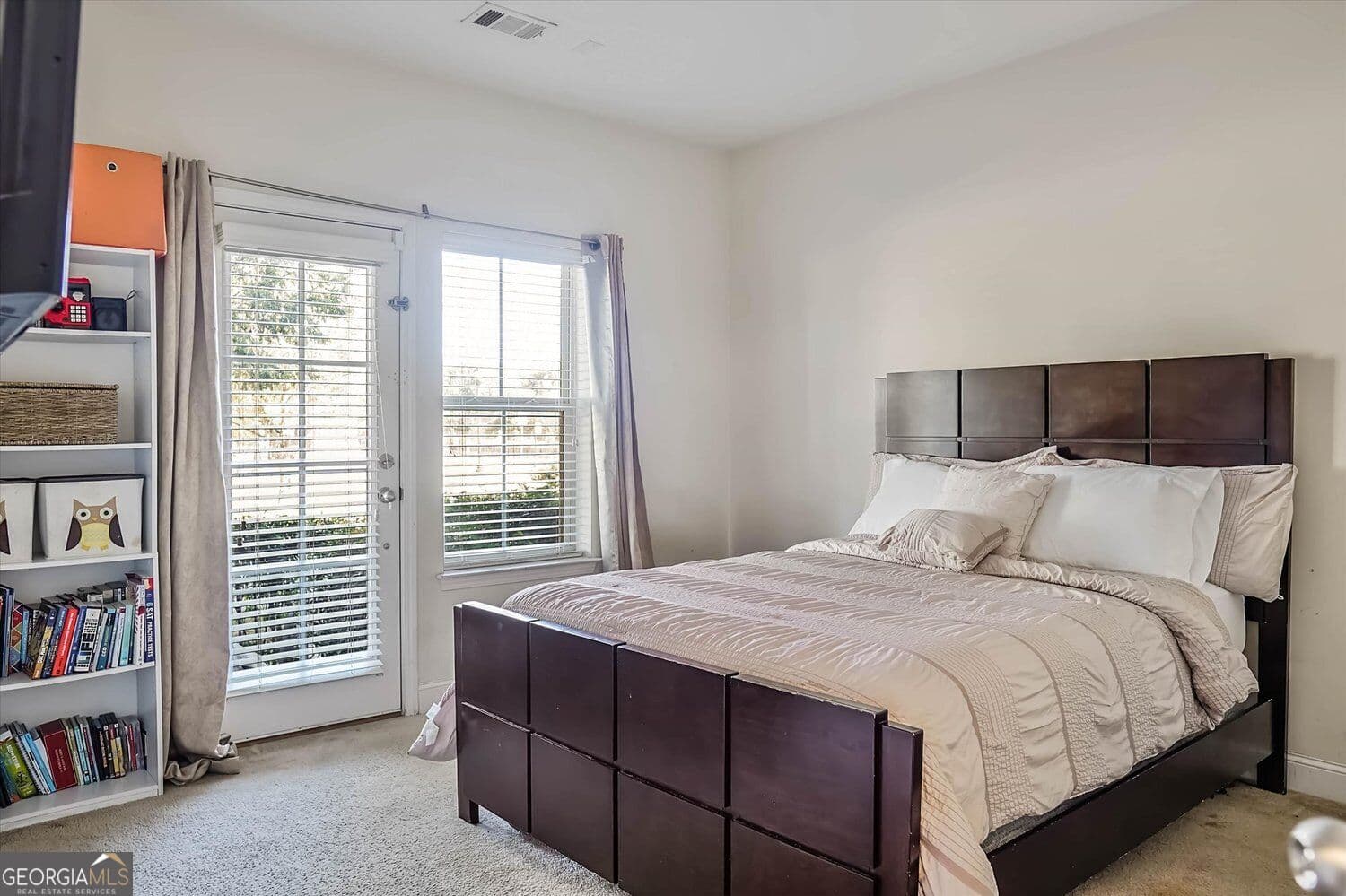 2 bedroom, 2.5 bathroom, 1,795 sq ft single family residence for sale at 160 Blakemore Drive, Smyrna, GA 30080 — photo 4