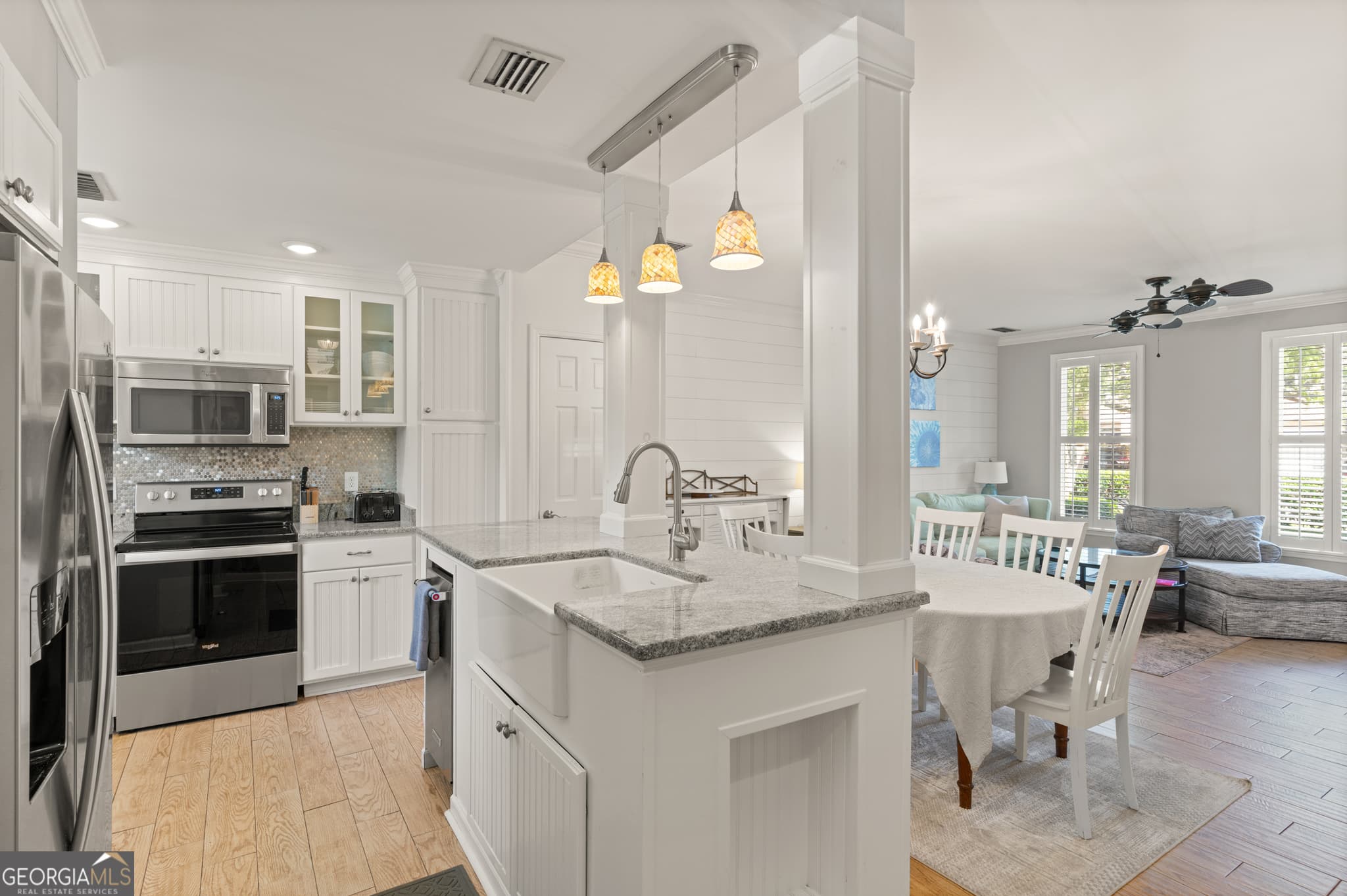 3 bedroom, 3 bathroom, 1,869 sq ft condominium for sale at 1035 Beachview Drive 19, St. Simons, GA 31522 — photo 4