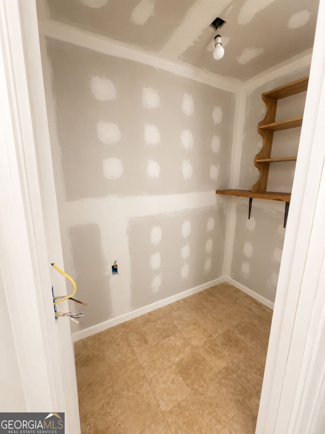 3 bedroom, 2 bathroom, 1,780 sq ft single family residence for sale at 211 Alice Walker Drive, Eatonton, GA 31024 — photo 10