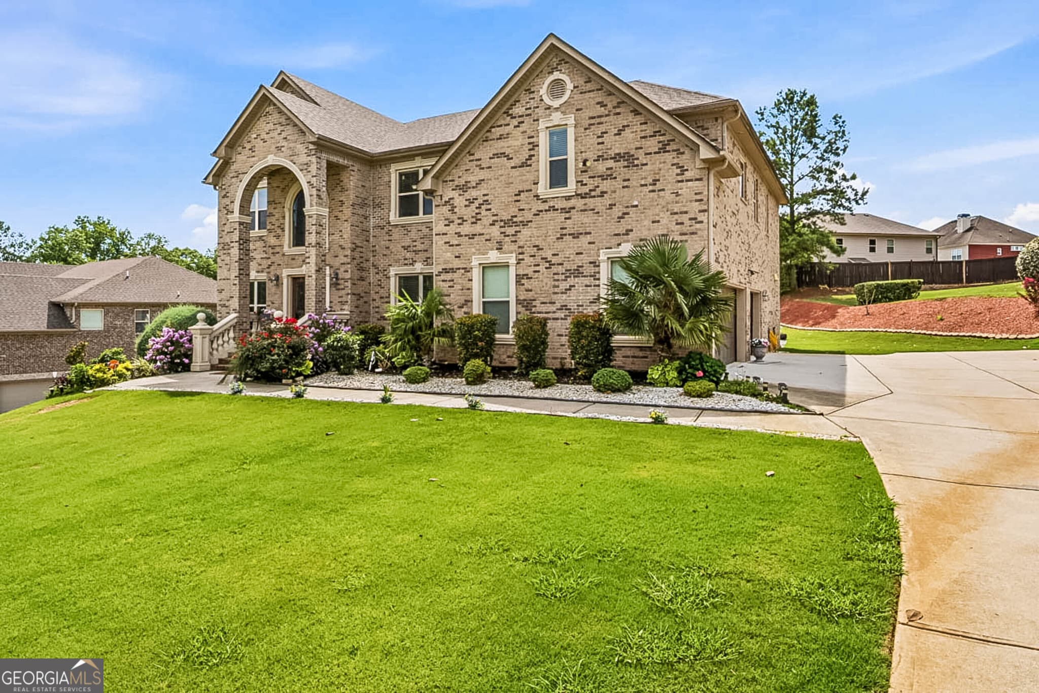 5 bedroom, 3.5 bathroom, 4,000 sq ft single family residence for sale at 4573 River Vista Road, Ellenwood, GA 30294 — photo 8