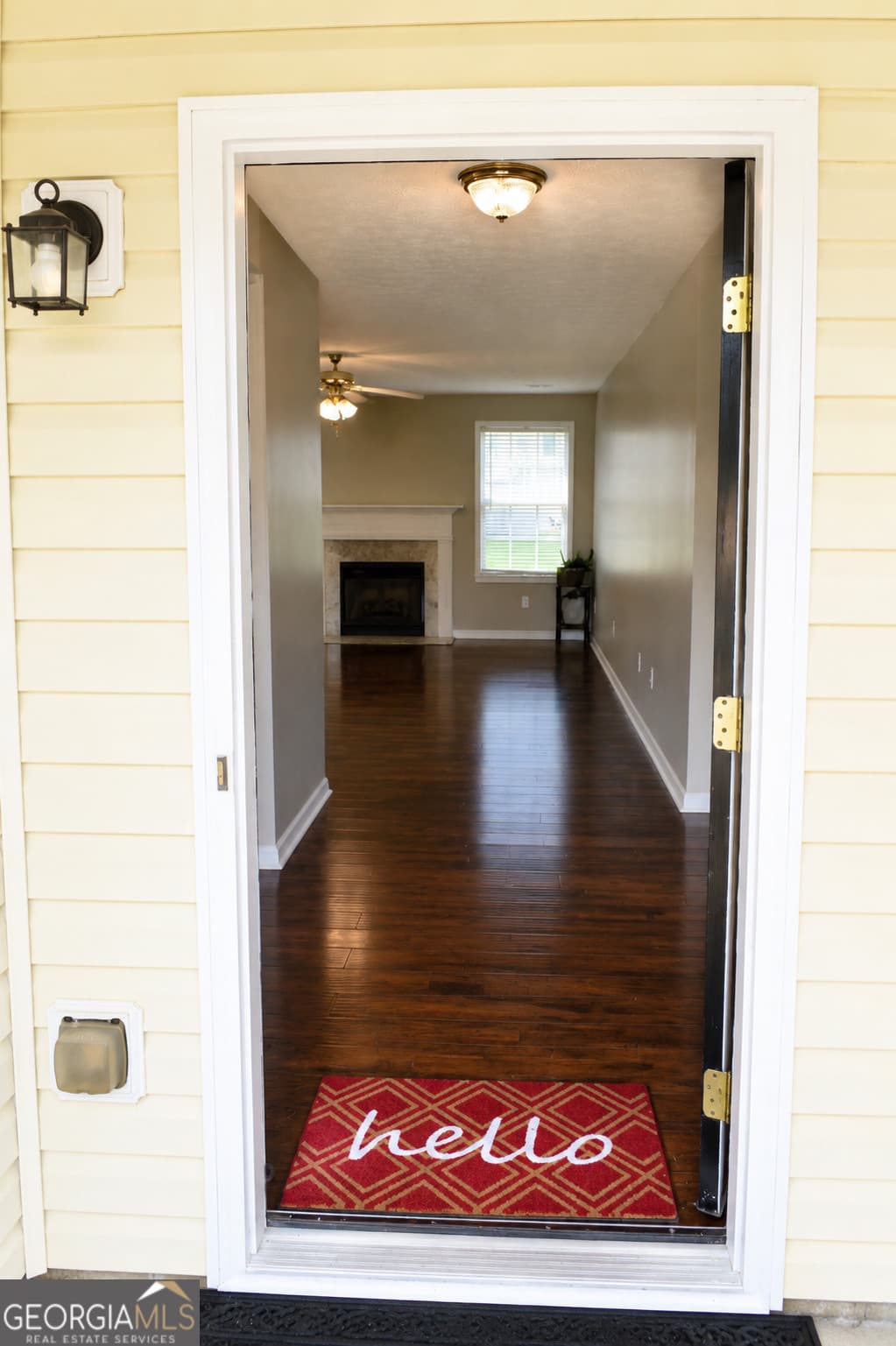 3 bedroom, 2 bathroom, 1,700 sq ft single family residence for sale at 904 Meadow Walk Drive, Monroe, GA 30656 — photo 5