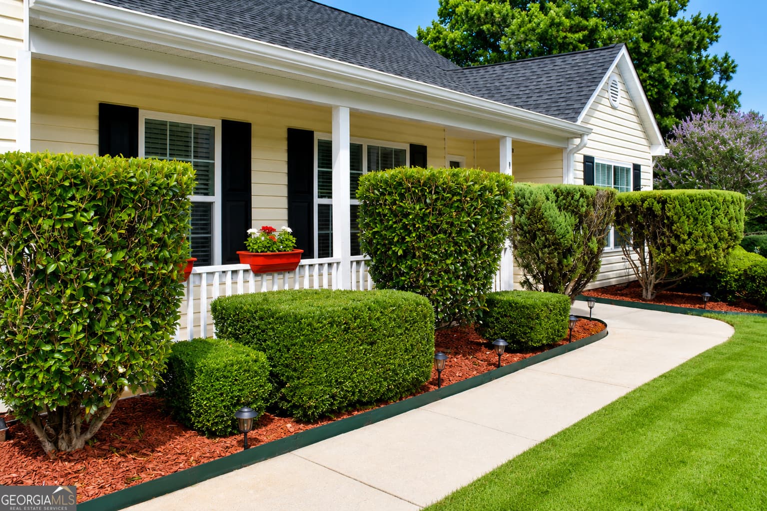 3 bedroom, 2 bathroom, 1,700 sq ft single family residence for sale at 904 Meadow Walk Drive, Monroe, GA 30656 — photo 4