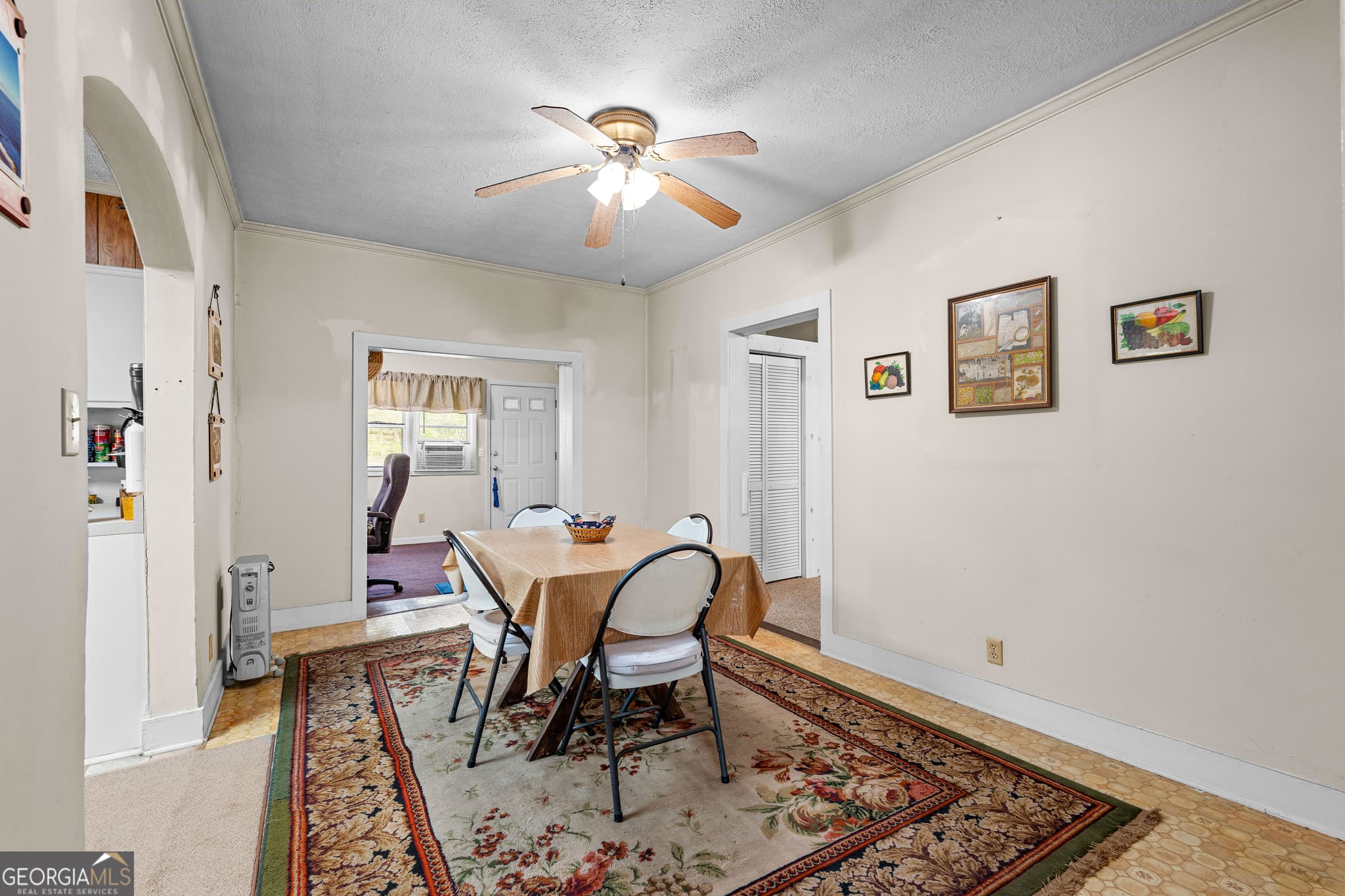 2 bedroom, 1 bathroom, 1,376 sq ft single family residence under contract at 2537 Barnesville Highway, Thomaston, GA 30286 — photo 8