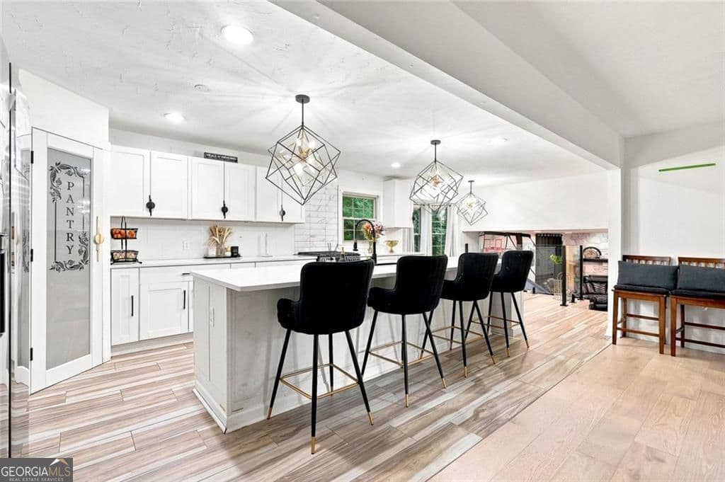 4 bedroom, 3 bathroom, 3,880 sq ft single family residence for sale at 3806 Loganville Highway, Loganville, GA 30052 — photo 4