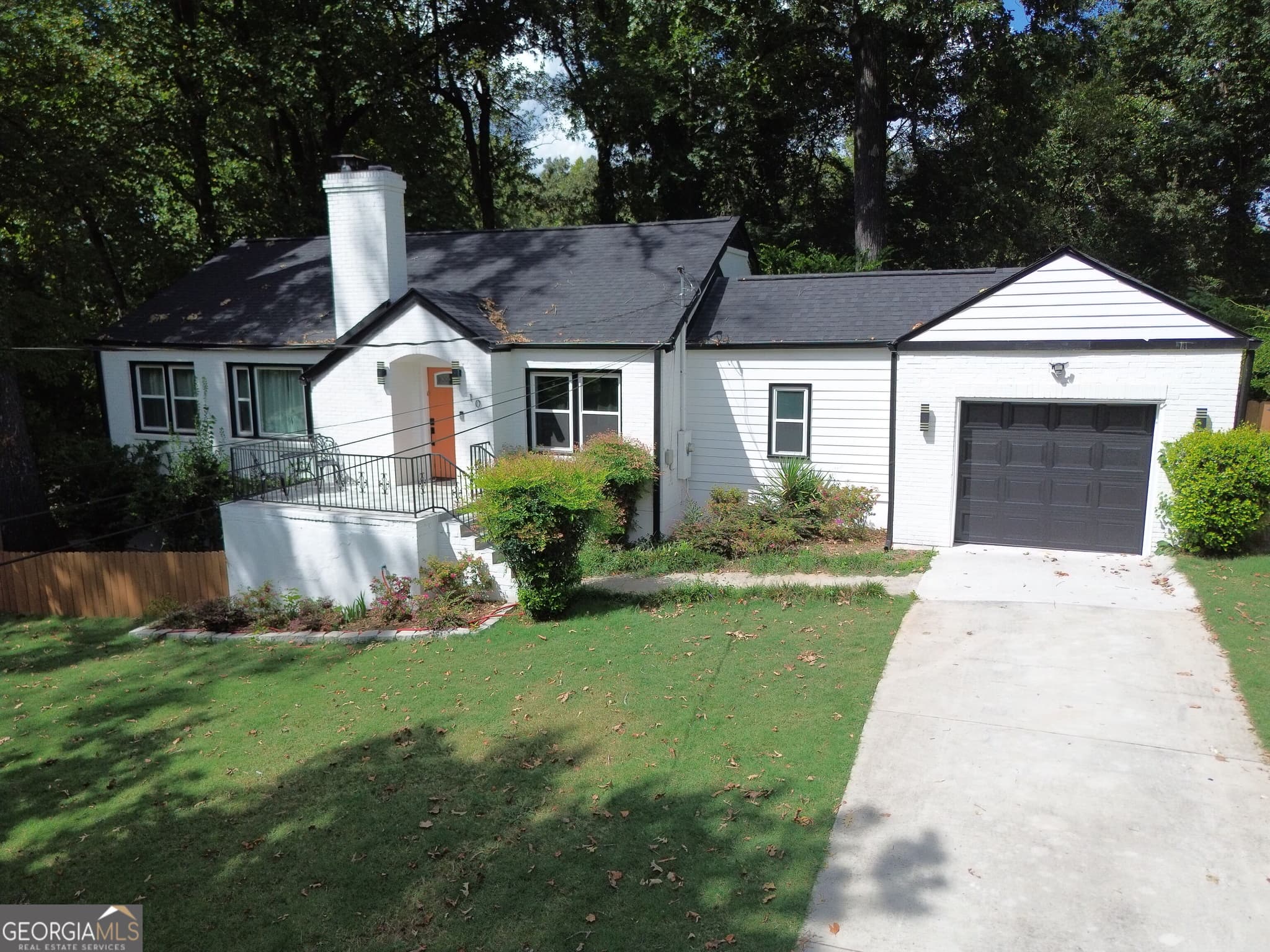 5 bedroom, 3 bathroom, 1,306 sq ft single family residence for sale at 10 Claire Drive, Atlanta, GA 30315 — photo 2