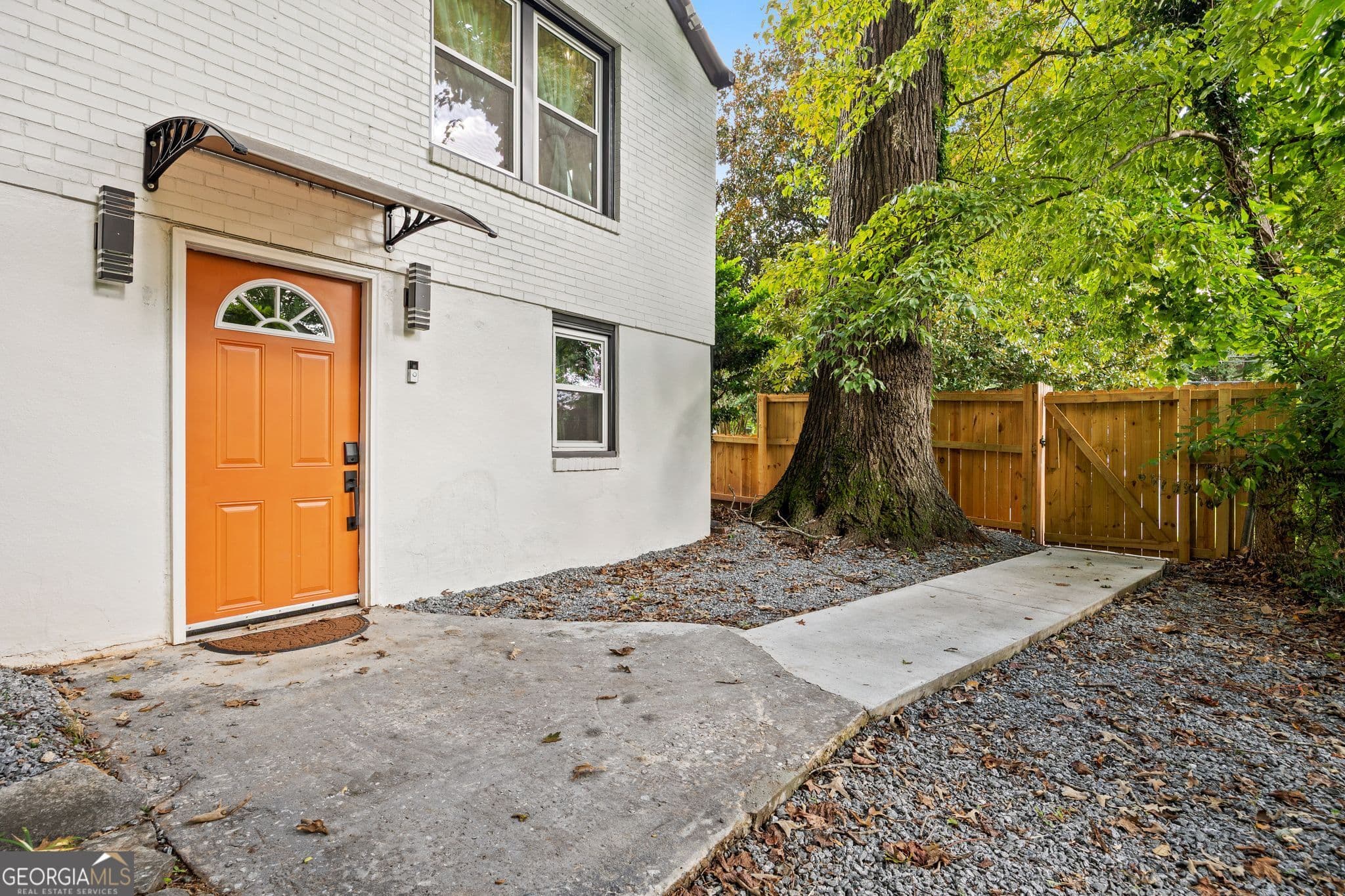 5 bedroom, 3 bathroom, 1,306 sq ft single family residence for sale at 10 Claire Drive, Atlanta, GA 30315 — photo 8