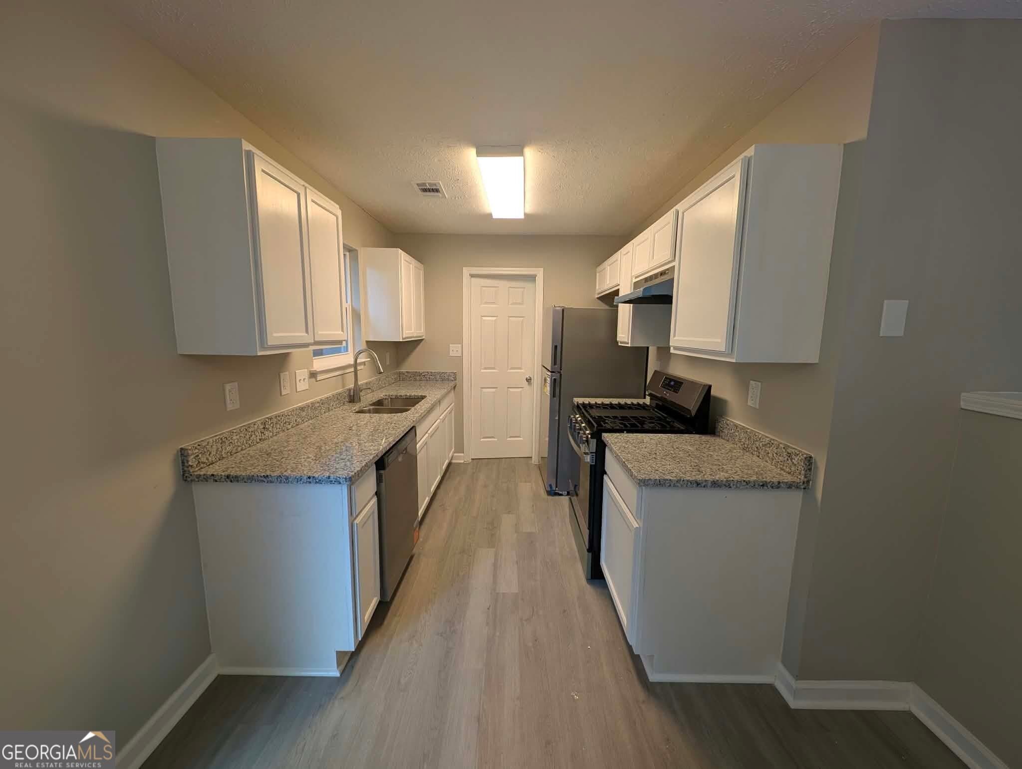 3 bedroom, 2 bathroom, 1,080 sq ft single family residence for sale at 143 Crystal Brook, Griffin, GA 30223 — photo 6