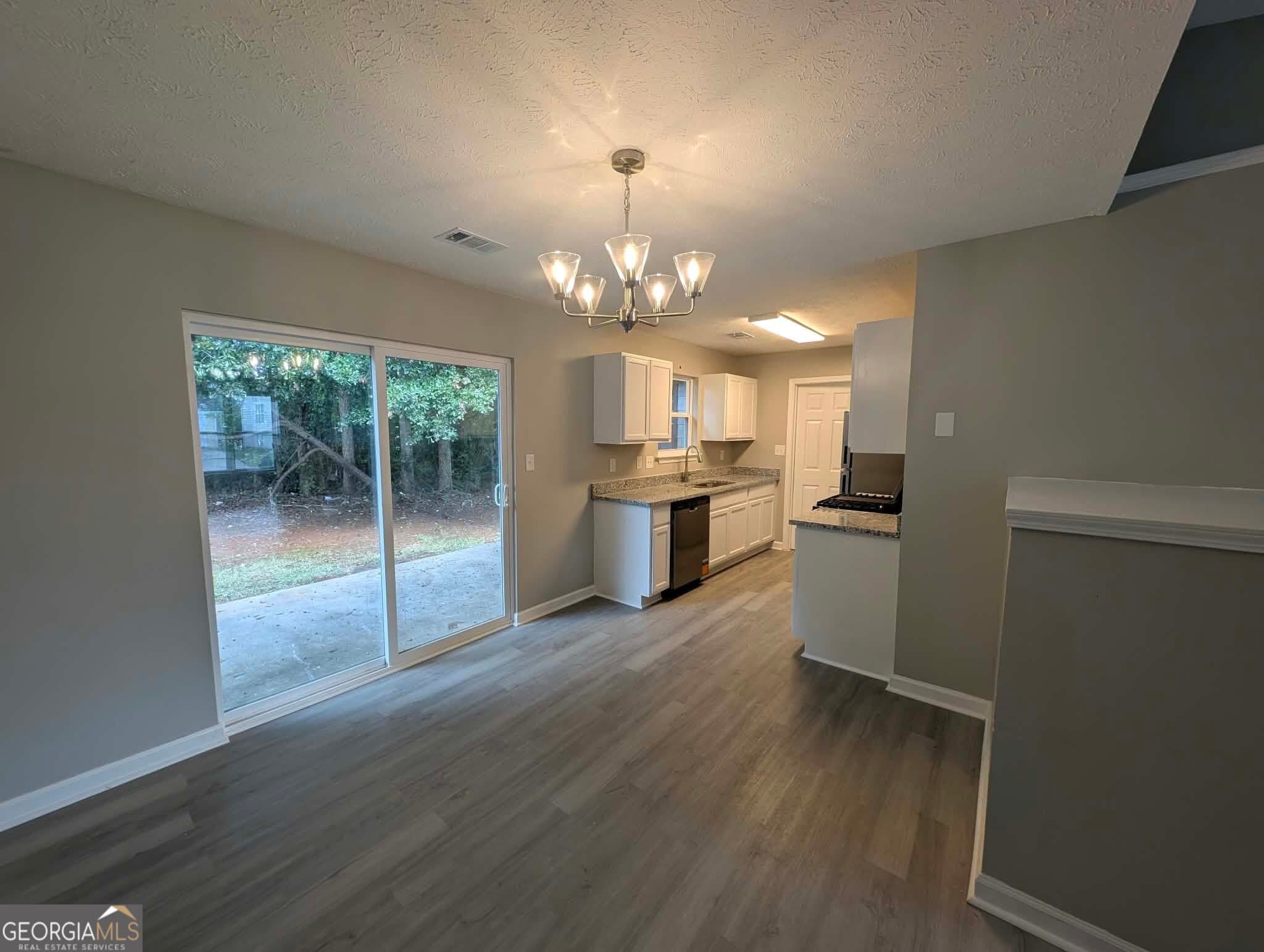 3 bedroom, 2 bathroom, 1,080 sq ft single family residence for sale at 143 Crystal Brook, Griffin, GA 30223 — photo 4