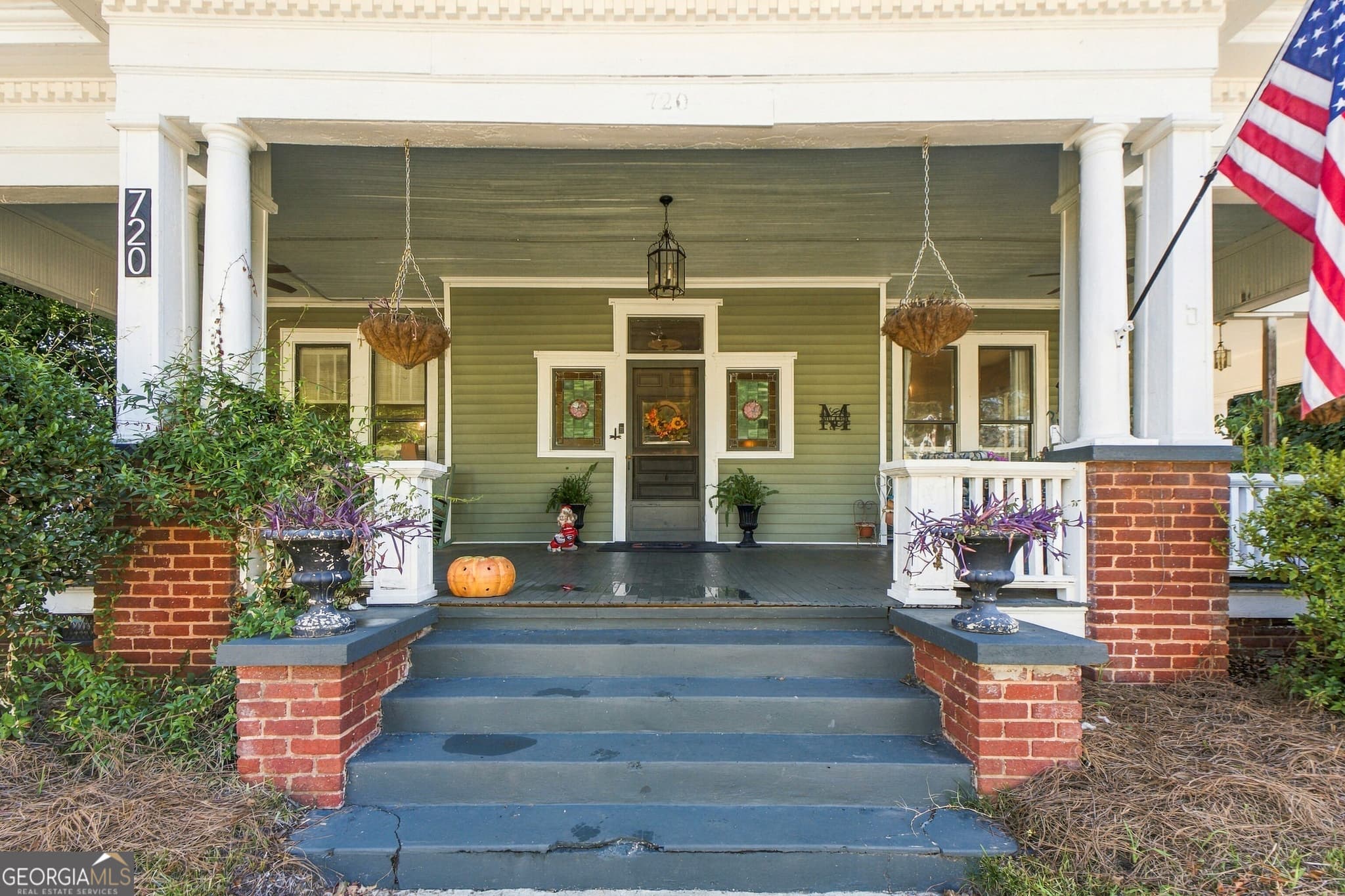 6 bedroom, 4 bathroom, 5,670 sq ft single family residence for sale at 720 Thomaston Street, Barnesville, GA 30204 — photo 3