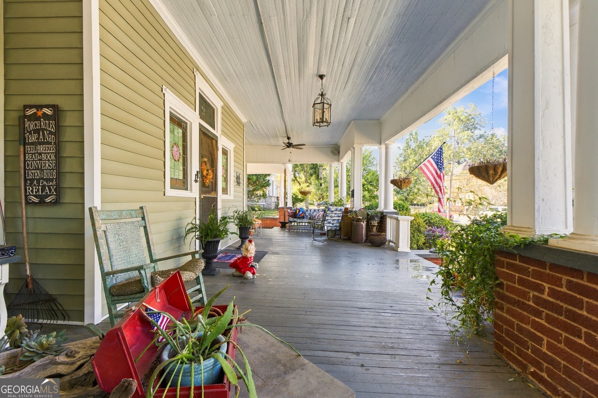 6 bedroom, 4 bathroom, 5,670 sq ft single family residence for sale at 720 Thomaston Street, Barnesville, GA 30204 — photo 4