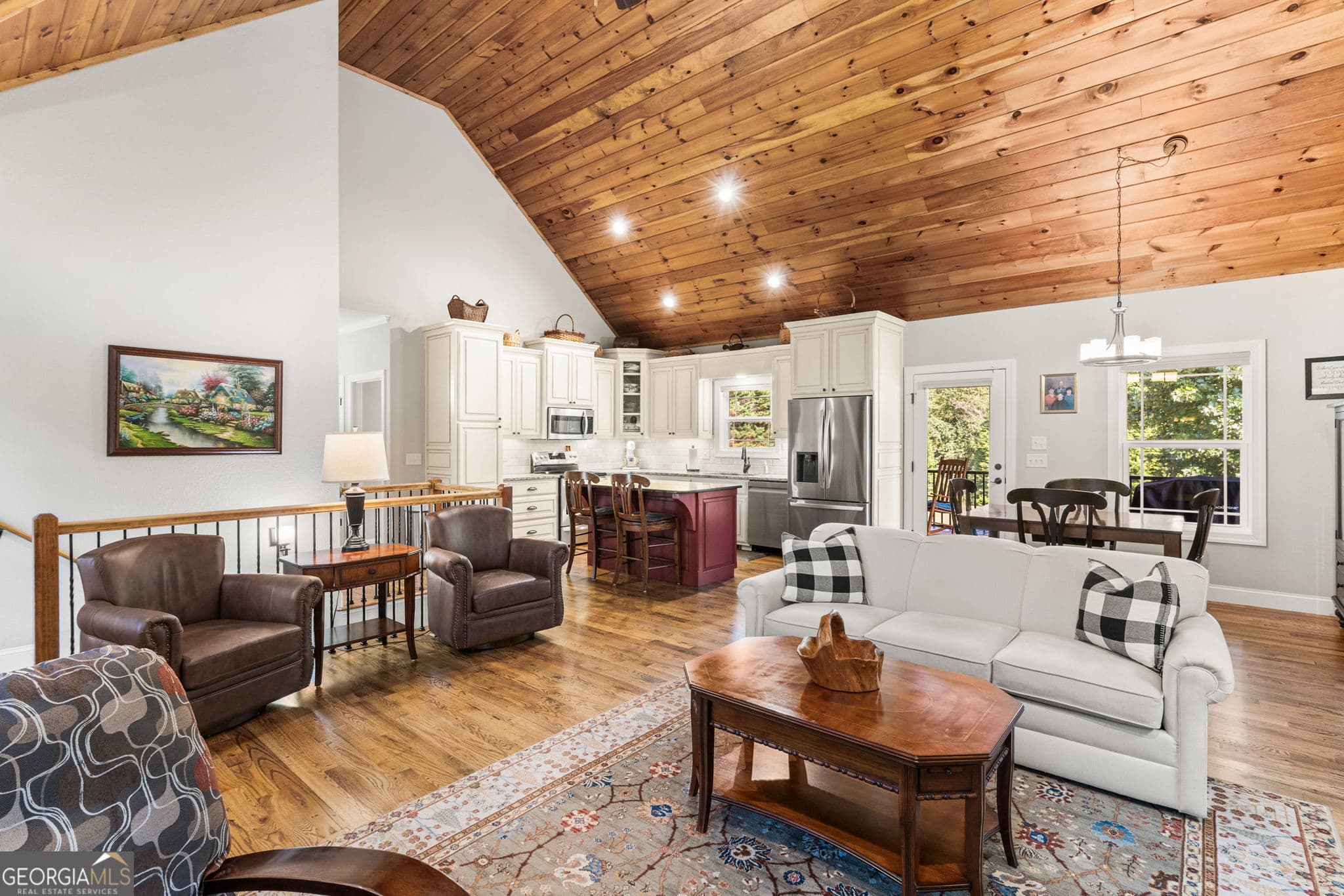 3 bedroom, 3 bathroom single family residence under contract at 1702 Cedar Cliff Road, Hiawassee, GA 30546 — photo 8