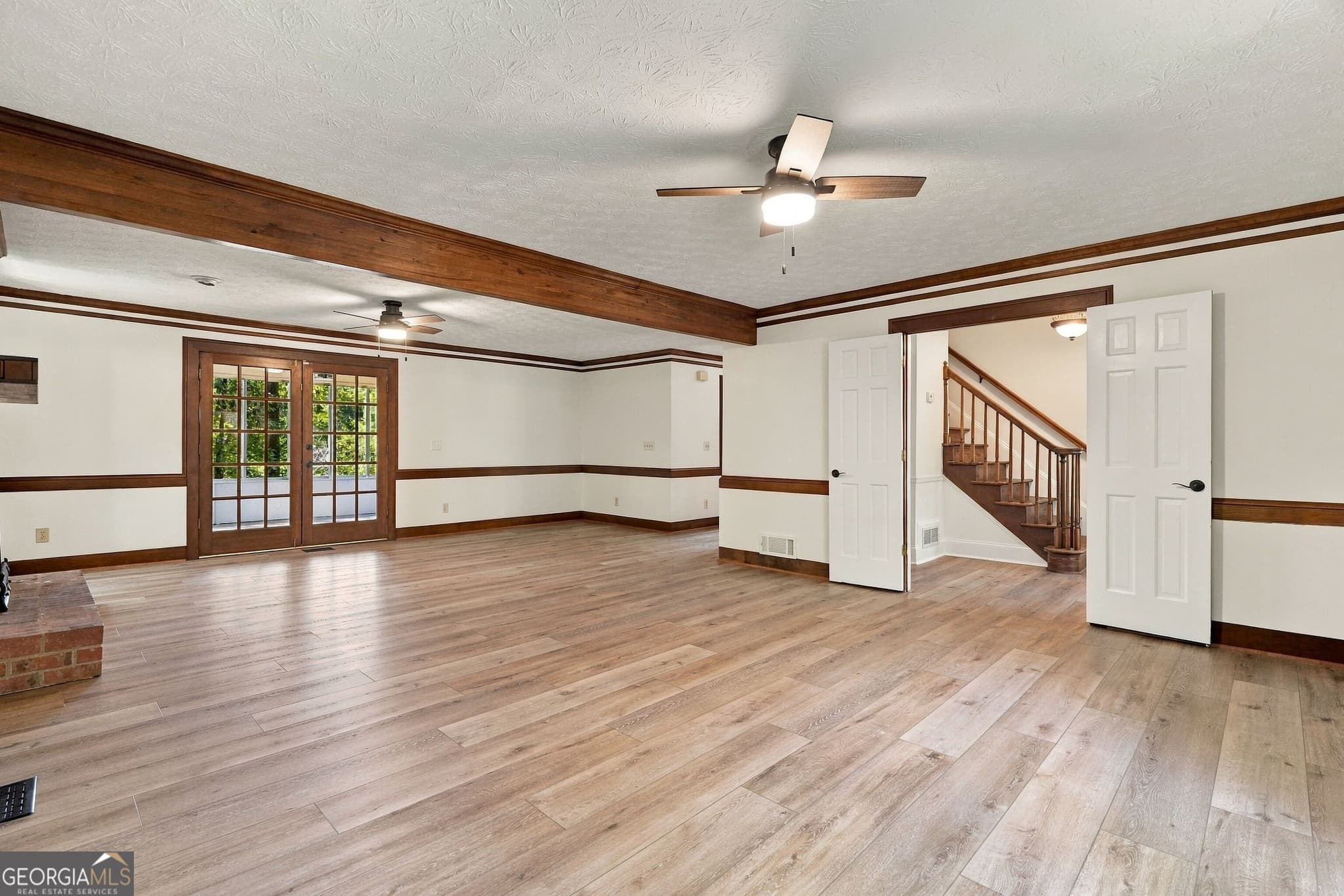 5 bedroom, 3.5 bathroom, 3,548 sq ft single family residence for sale at 4690 Nutmeg Way, Lilburn, GA 30047 — photo 9