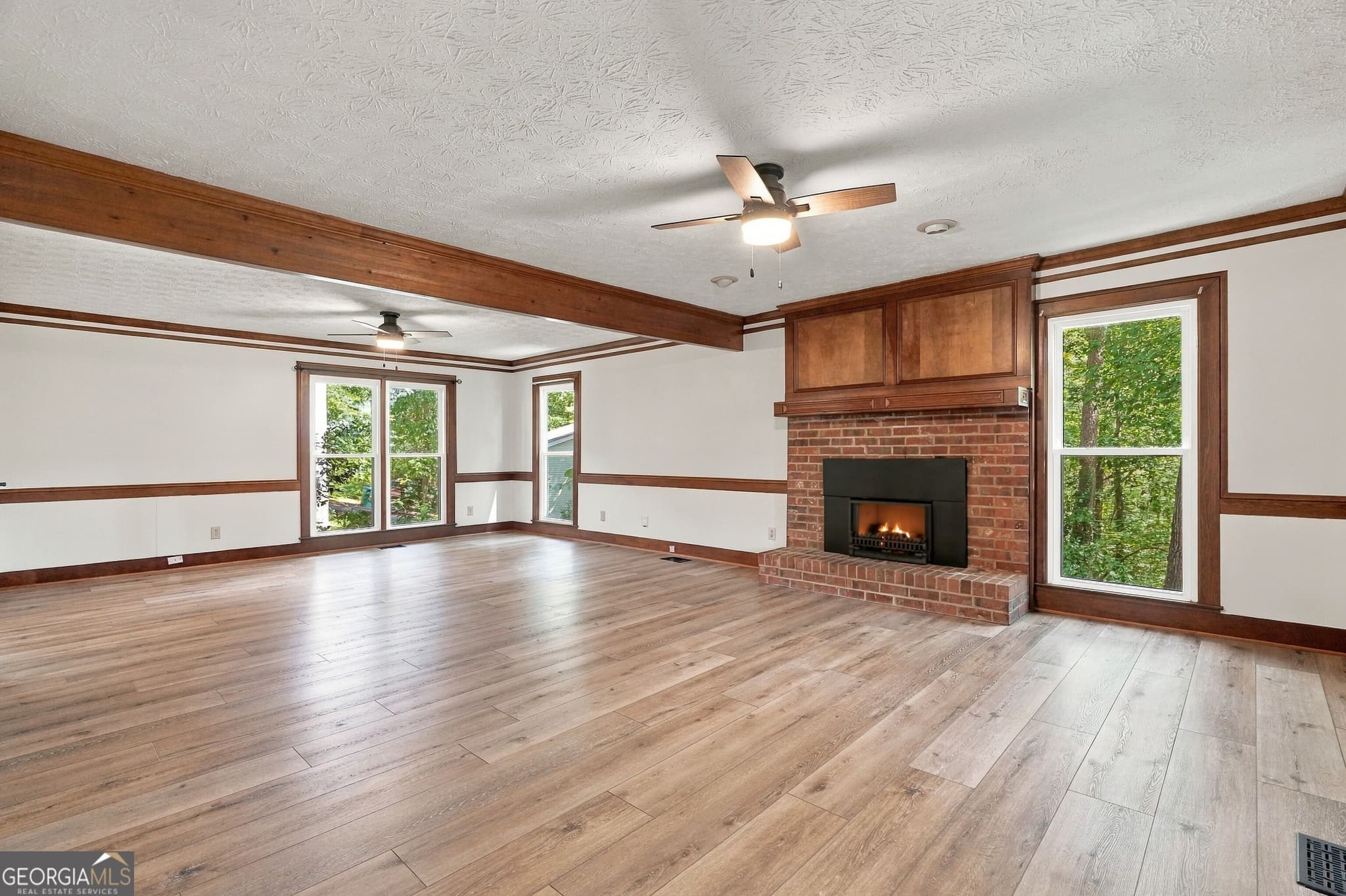 5 bedroom, 3.5 bathroom, 3,548 sq ft single family residence for sale at 4690 Nutmeg Way, Lilburn, GA 30047 — photo 10