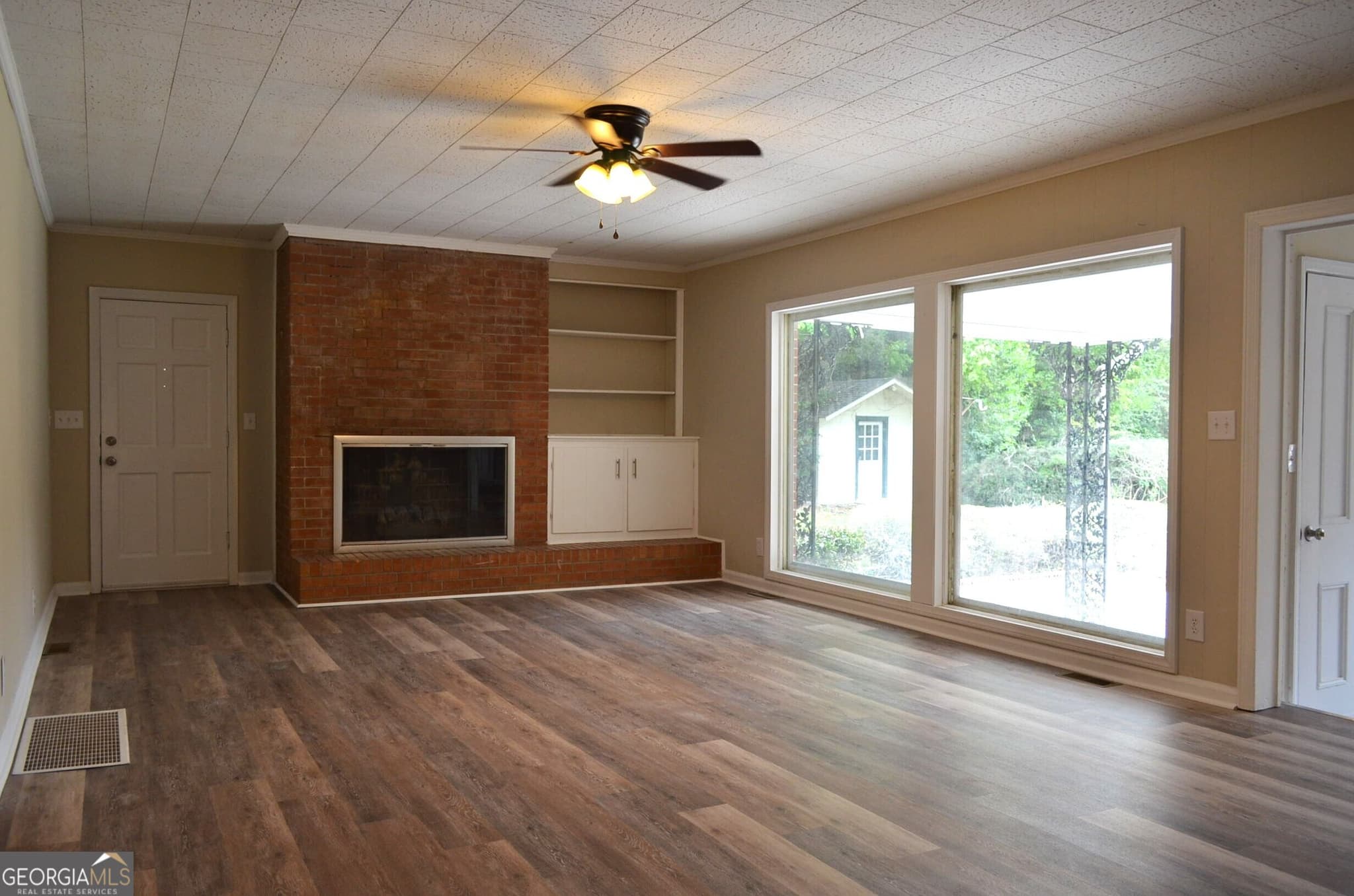 5 bedroom, 3.5 bathroom, 3,380 sq ft single family residence for sale at 29 Mimms Street, Reynolds, GA 31076 — photo 7