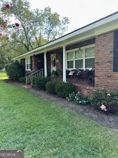 3 bedroom, 2 bathroom single family residence sold at 825 N Green Street, Doerun, GA 31744