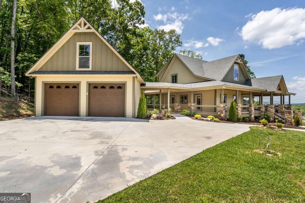4 bedroom, 3.5 bathroom, 3,270 sq ft cabin,single family residence for sale at 167 Big Valley Overlook, Morganton, GA 30560 — photo 7