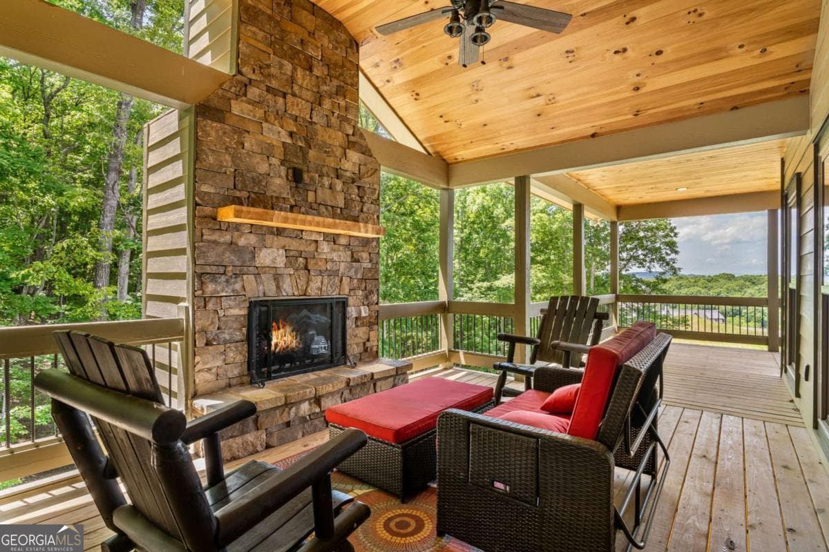 4 bedroom, 3.5 bathroom, 3,270 sq ft cabin,single family residence for sale at 167 Big Valley Overlook, Morganton, GA 30560 — photo 5