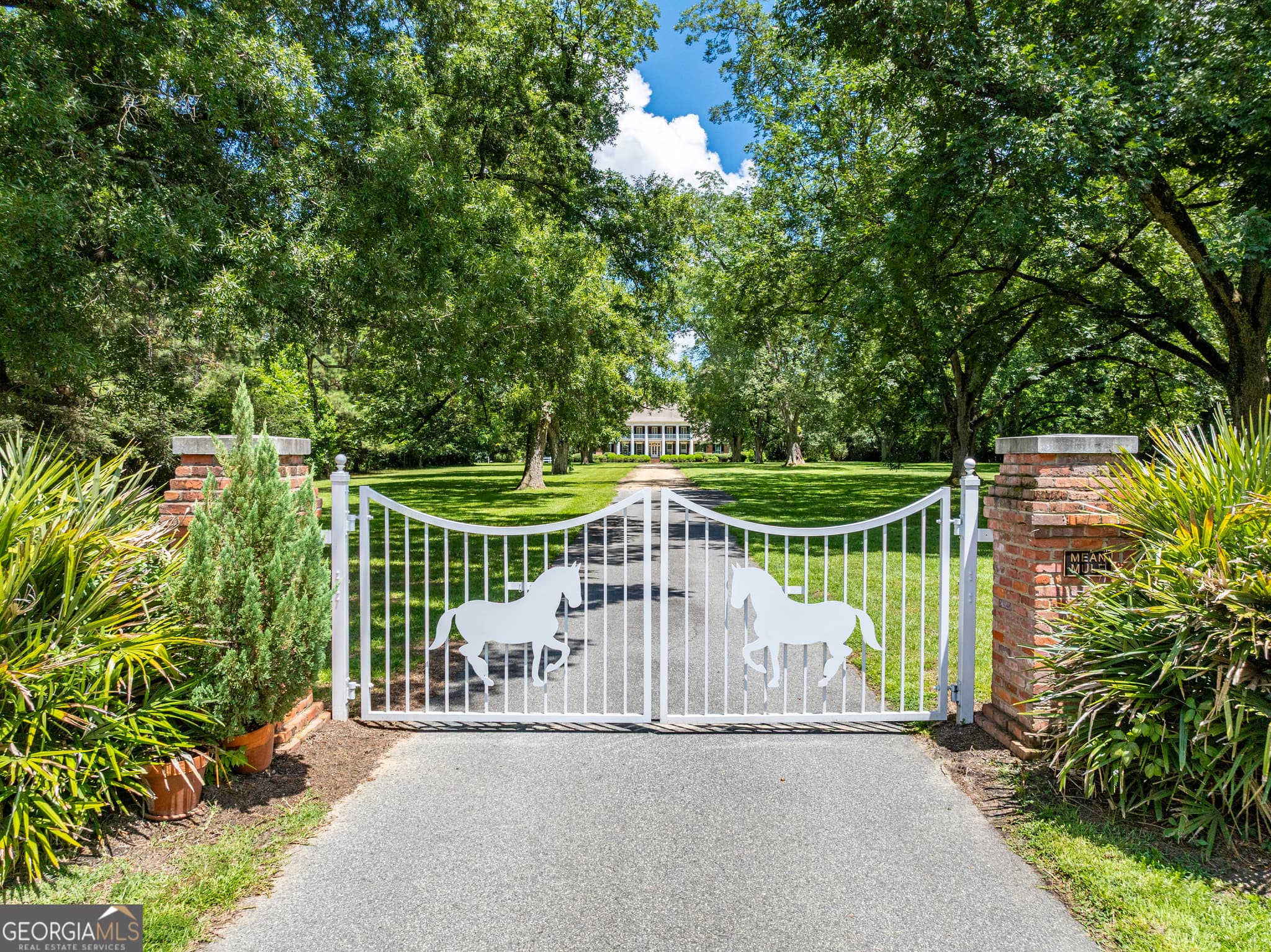 5 bedroom, 3.5 bathroom, 4,595 sq ft single family residence sold at 177 S Bailey Avenue, Leslie, GA 31764