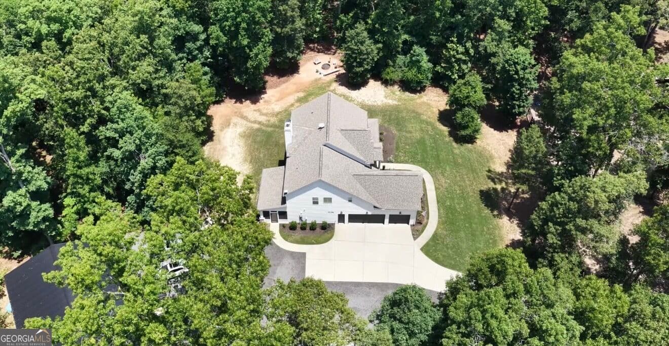 6 bedroom, 4 bathroom, 3,382 sq ft single family residence for sale at 513 Bankstown Road, Brooks, GA 30205 — photo 3
