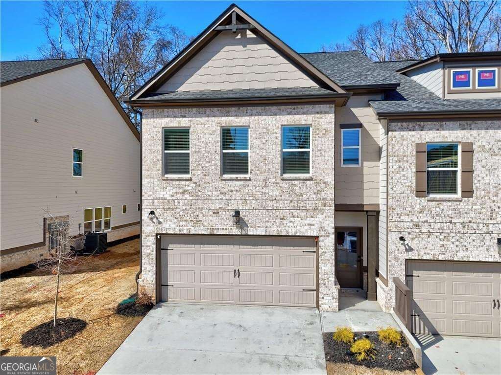 4 bedroom, 2.5 bathroom, 1,942 sq ft townhouse for rent at 4307 Fern River Bend, Norcross, GA 30093 for $2,700 a month — photo 1 of 26
