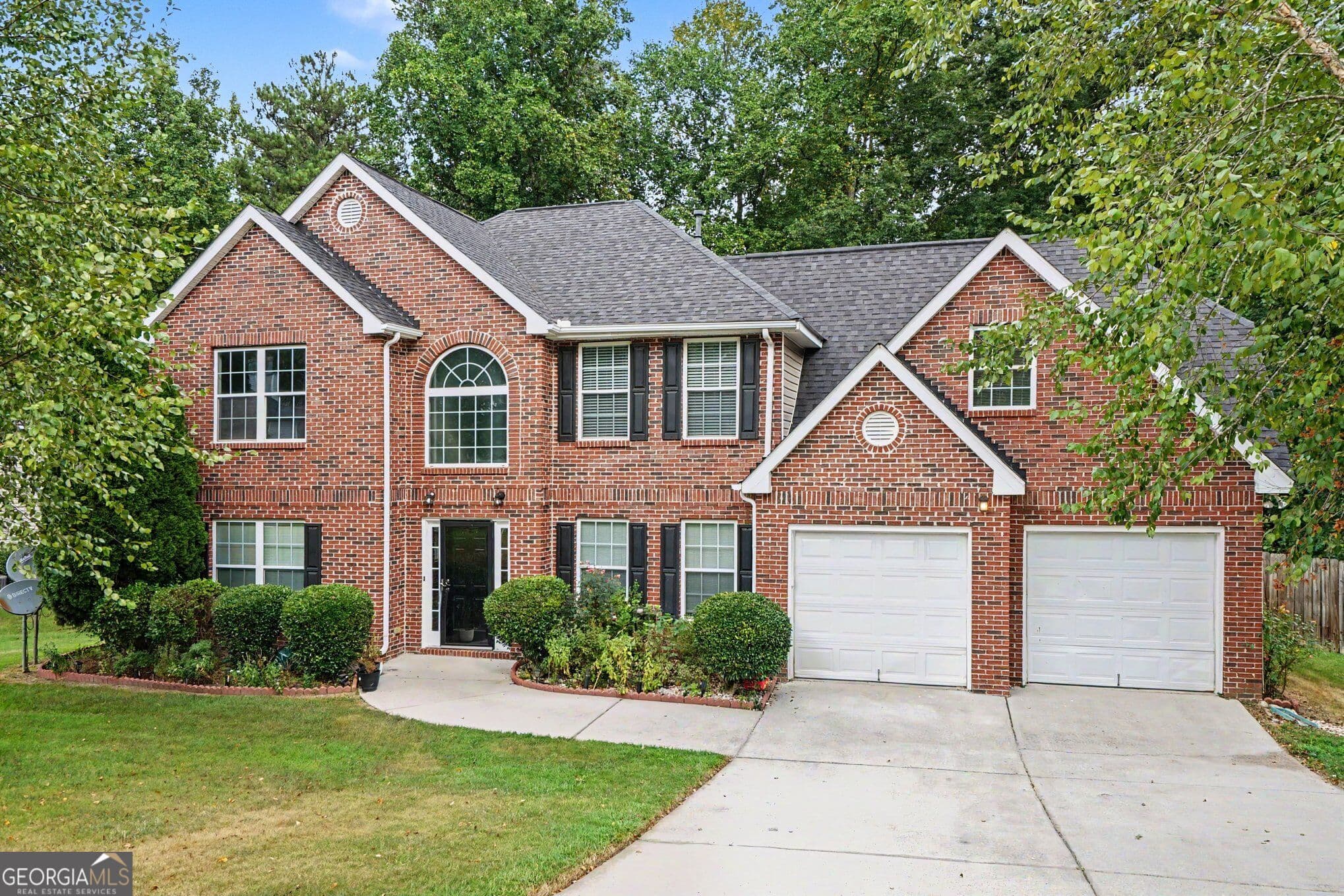 4 bedroom, 2.5 bathroom, 4,824 sq ft single family residence for sale at 3726 Campbell Creek Circle, Snellville, GA 30039 — photo 2