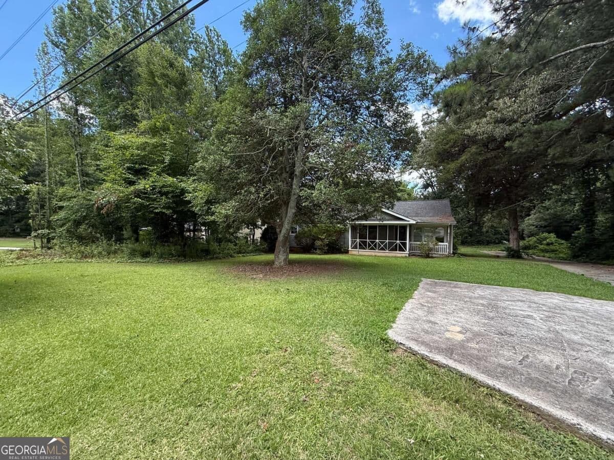 3 bedroom, 2 bathroom, 1,973 sq ft single family residence for sale at 1363 Boat Rock Road, Atlanta, GA 30331 — photo 1 of 19