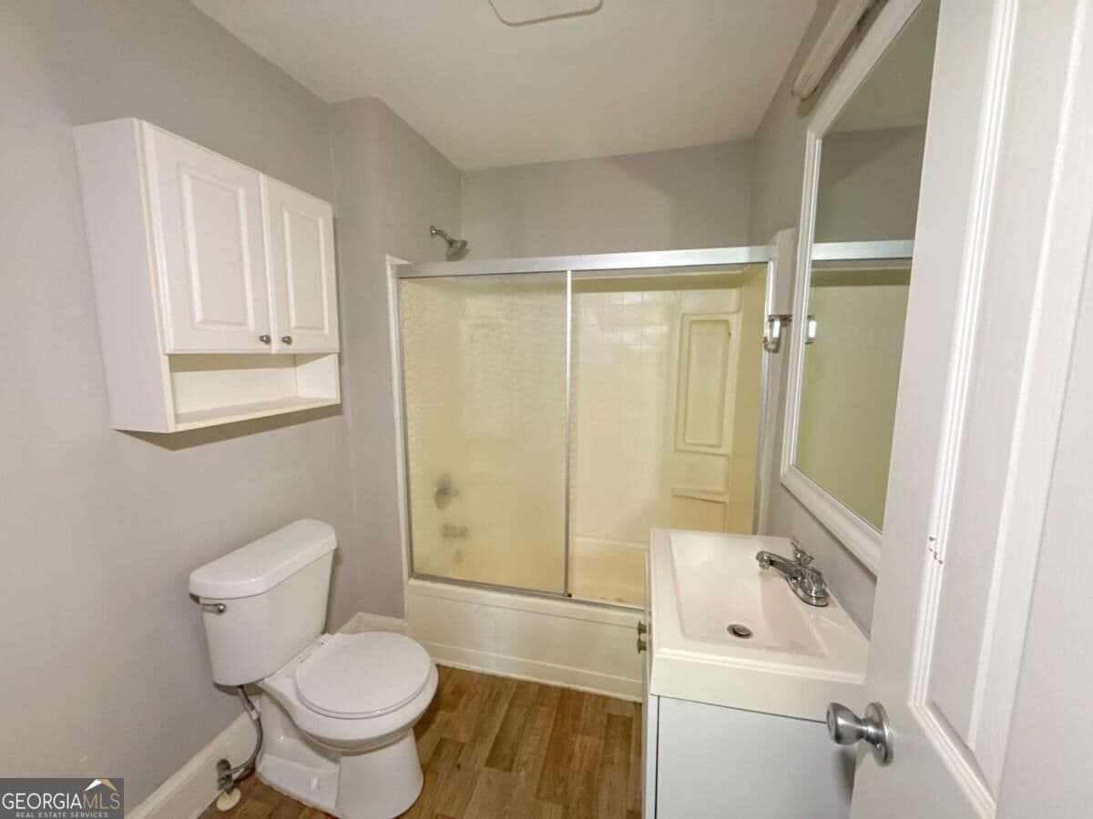 3 bedroom, 2 bathroom, 1,973 sq ft single family residence for sale at 1363 Boat Rock Road, Atlanta, GA 30331 — photo 10
