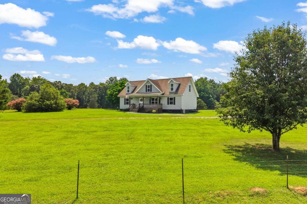 4 bedroom, 3 bathroom, 2,447 sq ft single family residence for sale at 1718 Ed Bennett Road, Nicholson, GA 30565 — photo 3
