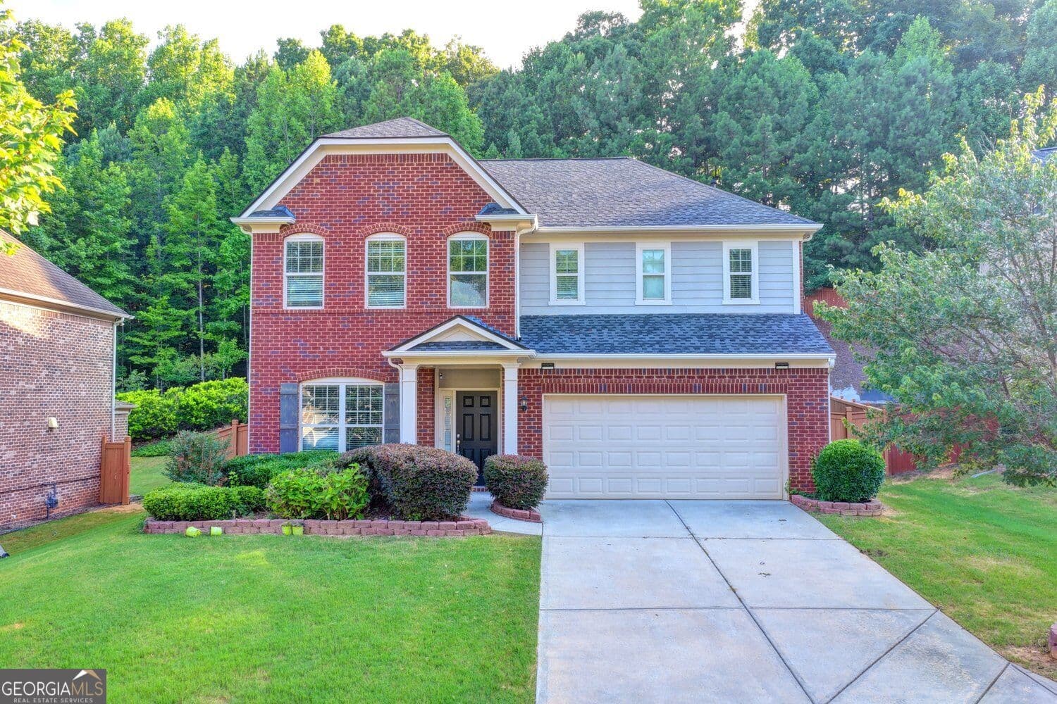 5 bedroom, 4 bathroom, 3,235 sq ft single family residence for sale at 2520 Northmont Parkway, Duluth, GA 30097 — photo 3