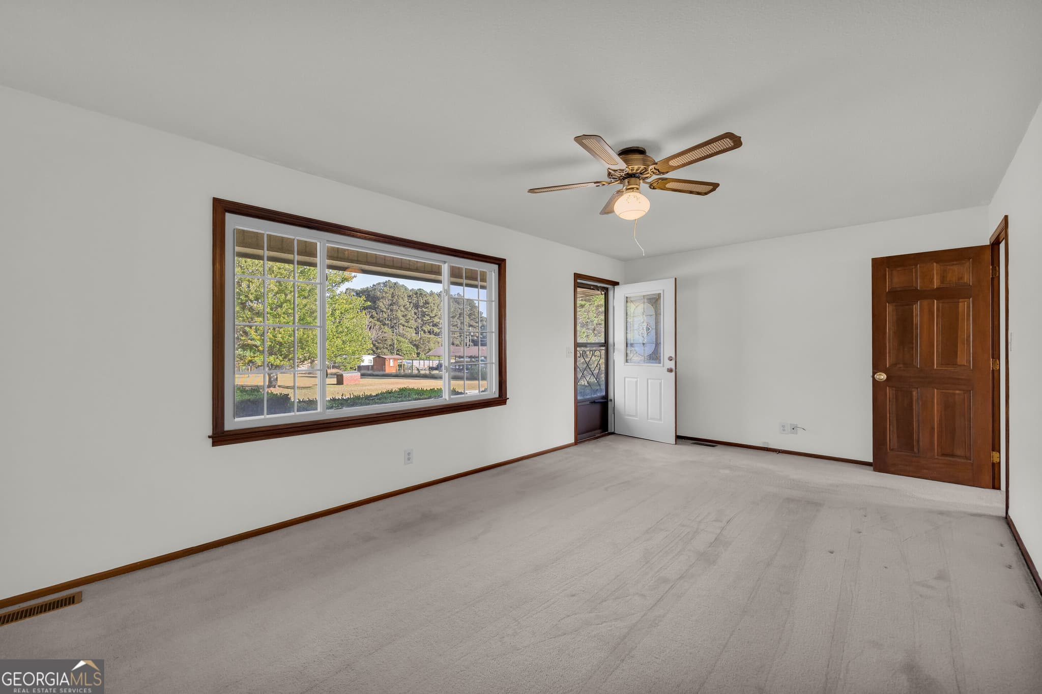 3 bedroom, 1.5 bathroom, 1,325 sq ft single family residence for sale at 61 Farris Road, Hartwell, GA 30643 — photo 5