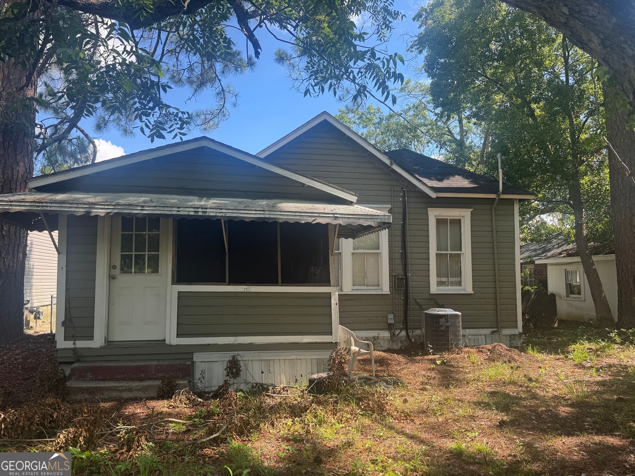 3 bedroom, 1 bathroom, 1,079 sq ft single family residence for sale at 1107 Elizabeth Street, Waycross, GA 31503 — photo 3