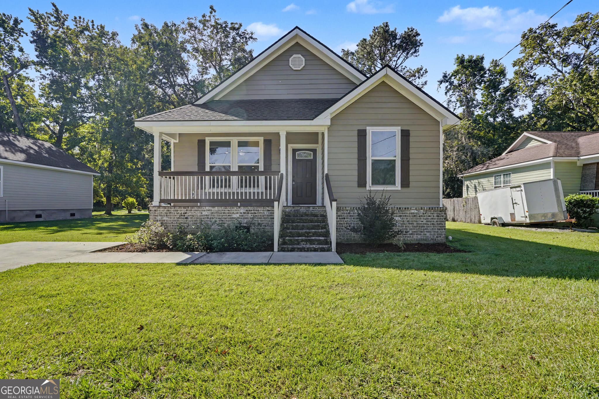 3 bedroom, 2 bathroom, 1,432 sq ft single family residence for sale at 1115 Bates Avenue, Savannah, GA 31405 — photo 2