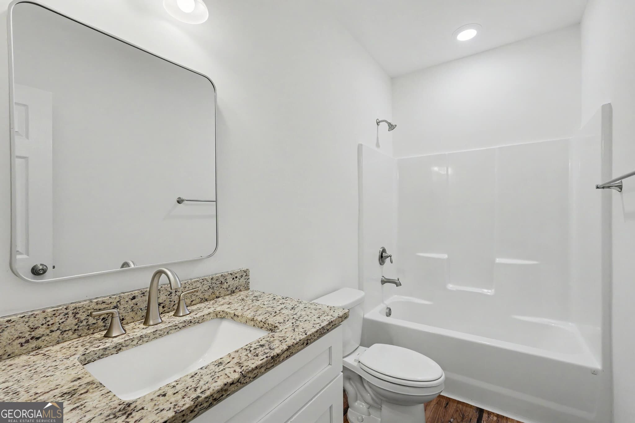 3 bedroom, 2 bathroom, 1,432 sq ft single family residence for sale at 1115 Bates Avenue, Savannah, GA 31405 — photo 9