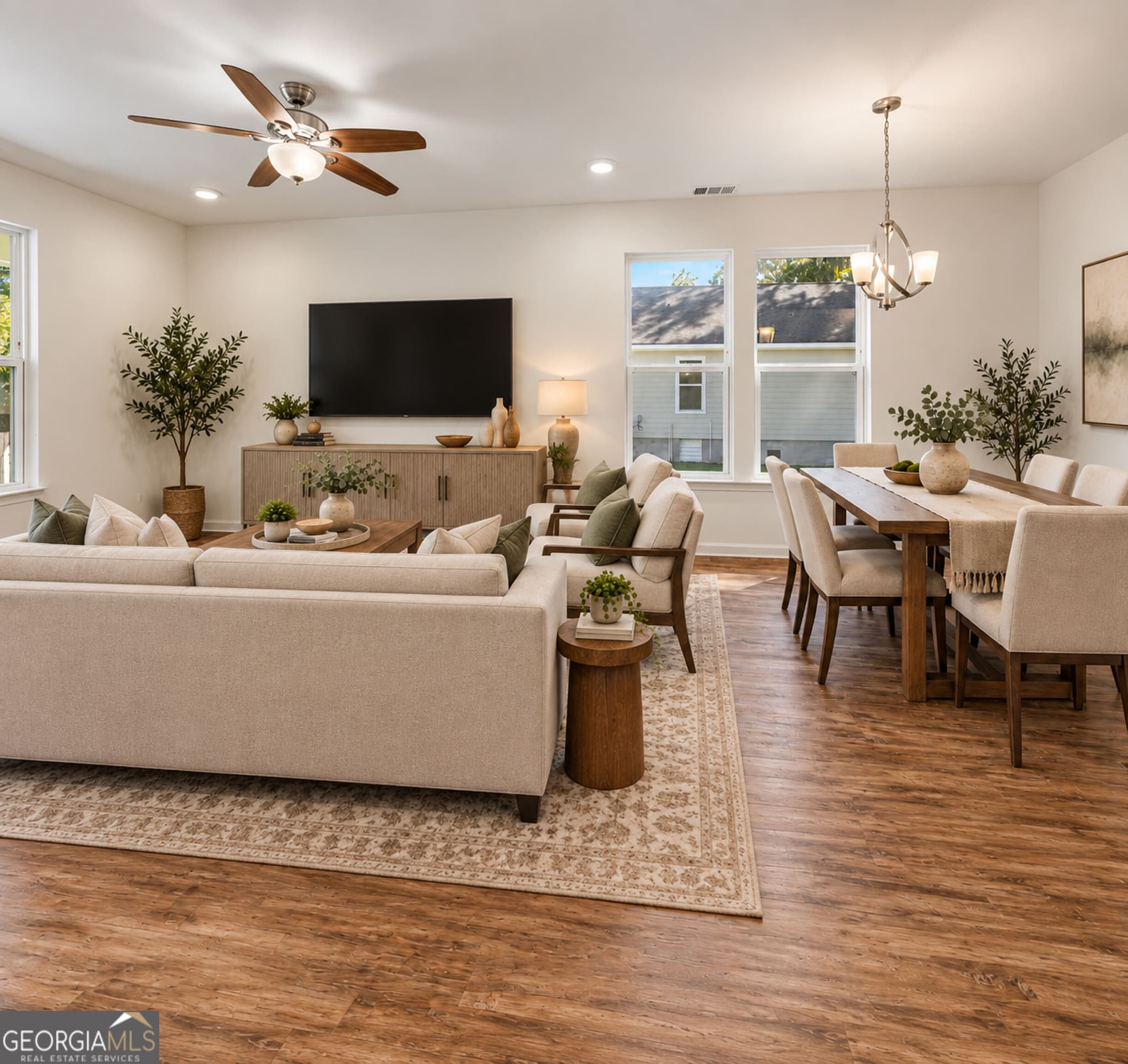 3 bedroom, 2 bathroom, 1,432 sq ft single family residence for sale at 1115 Bates Avenue, Savannah, GA 31405 — photo 4