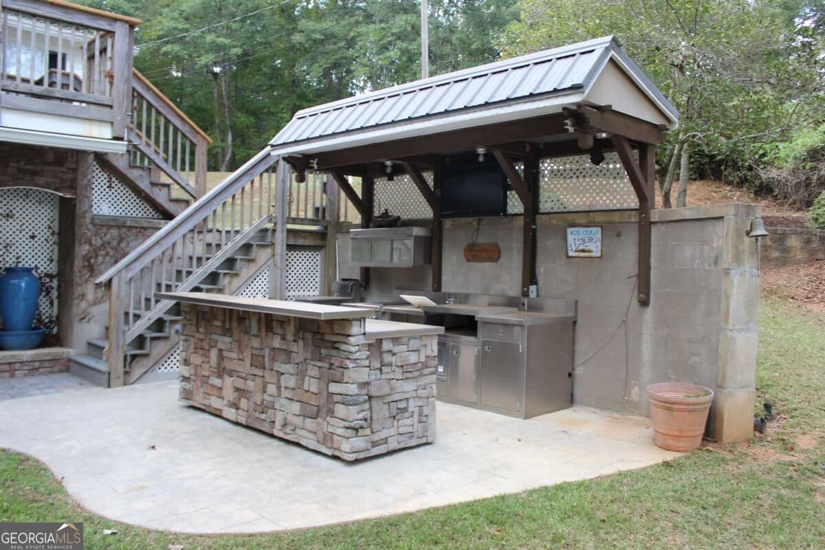 3 bedroom, 2 bathroom, 1,646 sq ft manufactured home,single family residence for sale at 190 Roberts Point, Jackson, GA 30233 — photo 2