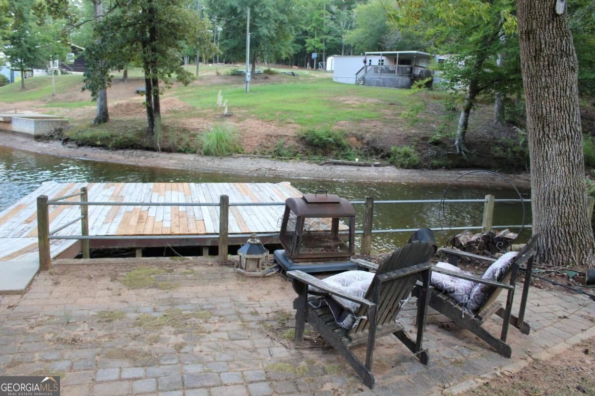 3 bedroom, 2 bathroom, 1,646 sq ft manufactured home,single family residence for sale at 190 Roberts Point, Jackson, GA 30233 — photo 3