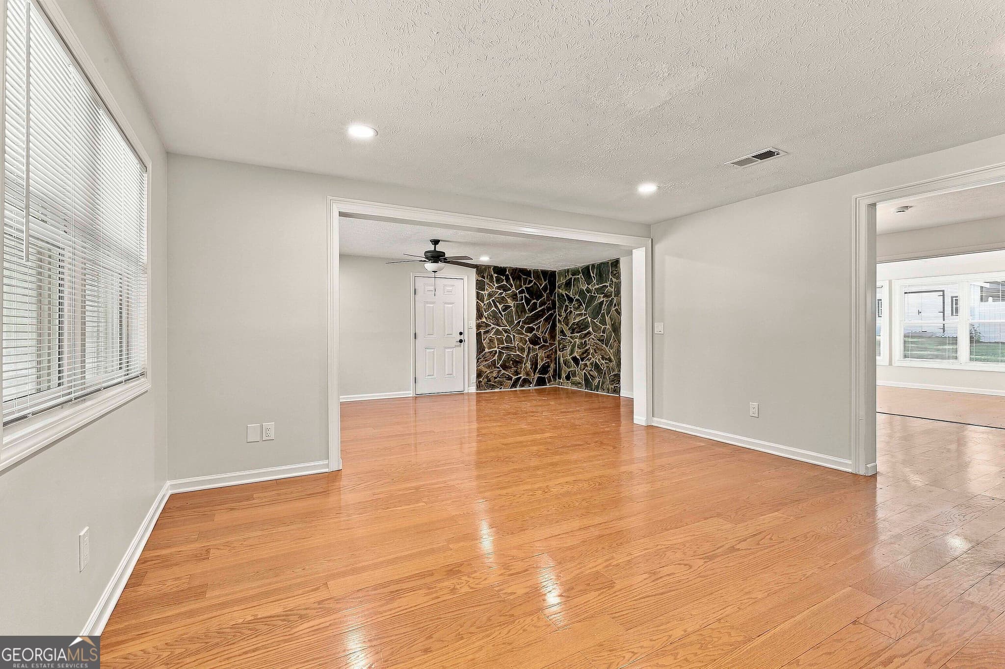 3 bedroom, 1 bathroom, 1,447 sq ft single family residence for rent at 220 E Crestwood Road, Tyrone, GA 30290 for $2,250 a month — photo 7