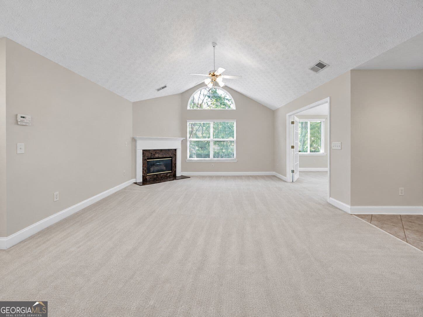 3 bedroom, 2 bathroom, 1,757 sq ft condominium for sale at 142 Vintage Club Circle, Marietta, GA 30066 — photo 6