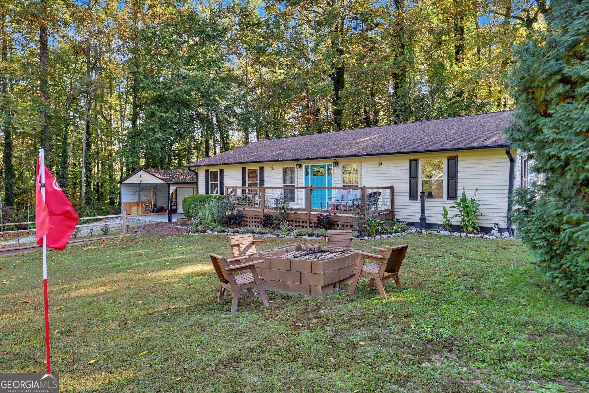 3 bedroom, 2 bathroom, 2,048 sq ft single family residence for sale at 87 Theodore Street, Clayton, GA 30525 — photo 2