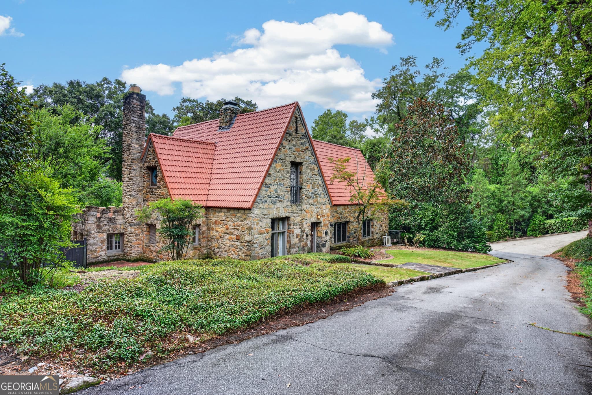 3 bedroom, 4 bathroom, 3,017 sq ft single family residence for sale at 1414 Dinglewood Drive, Columbus, GA 31906 — photo 3