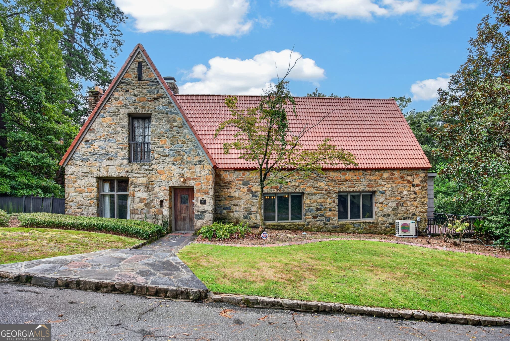 3 bedroom, 4 bathroom, 3,017 sq ft single family residence for sale at 1414 Dinglewood Drive, Columbus, GA 31906