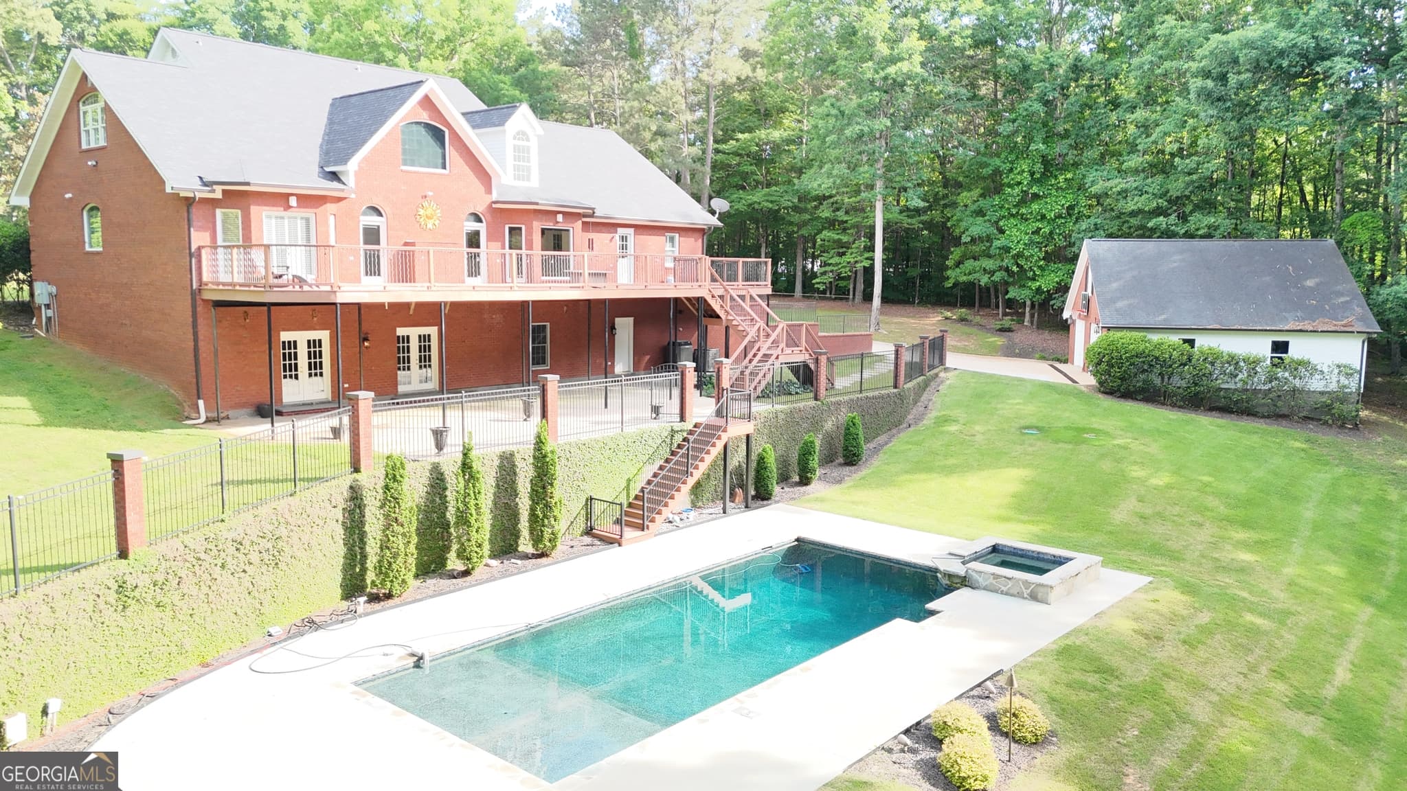 5 bedroom, 4 bathroom, 5,044 sq ft single family residence for sale at 1836 Morningside Tr, Elberton, GA 30635 — photo 6