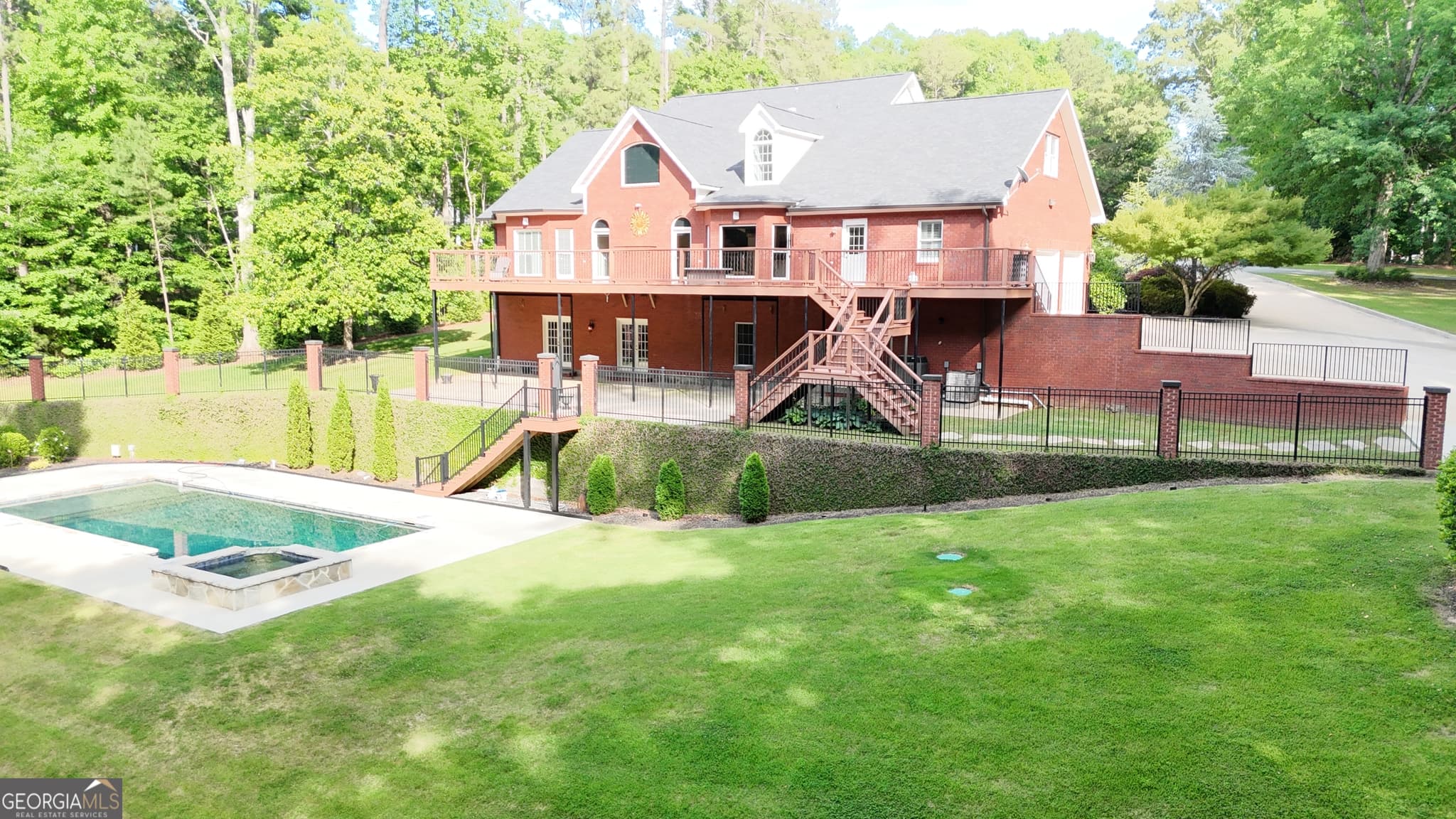 5 bedroom, 4 bathroom, 5,044 sq ft single family residence for sale at 1836 Morningside Tr, Elberton, GA 30635 — photo 4